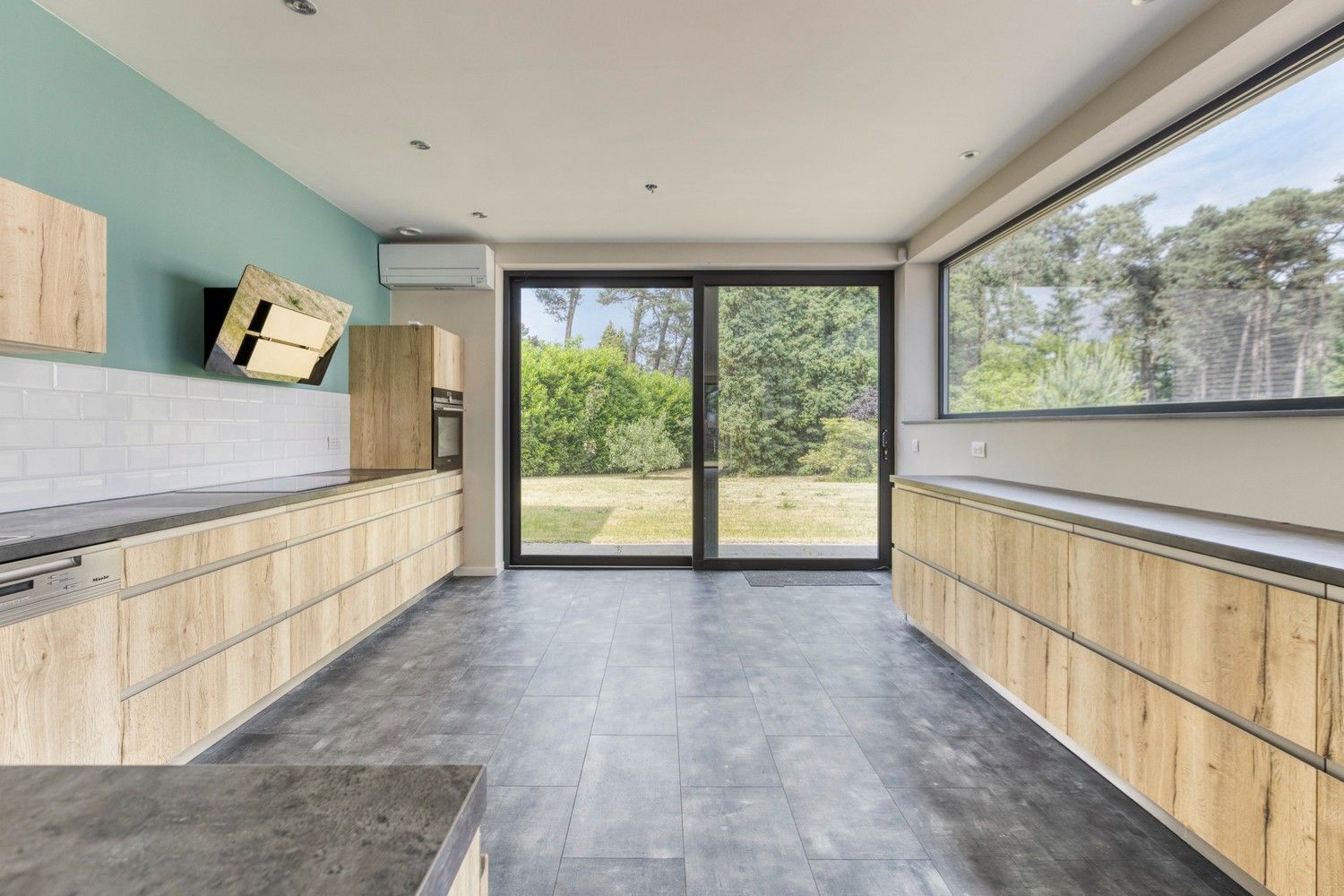 Ruime, energiezuinige bungalow op een toplocatie in residentiële villawijk foto 17