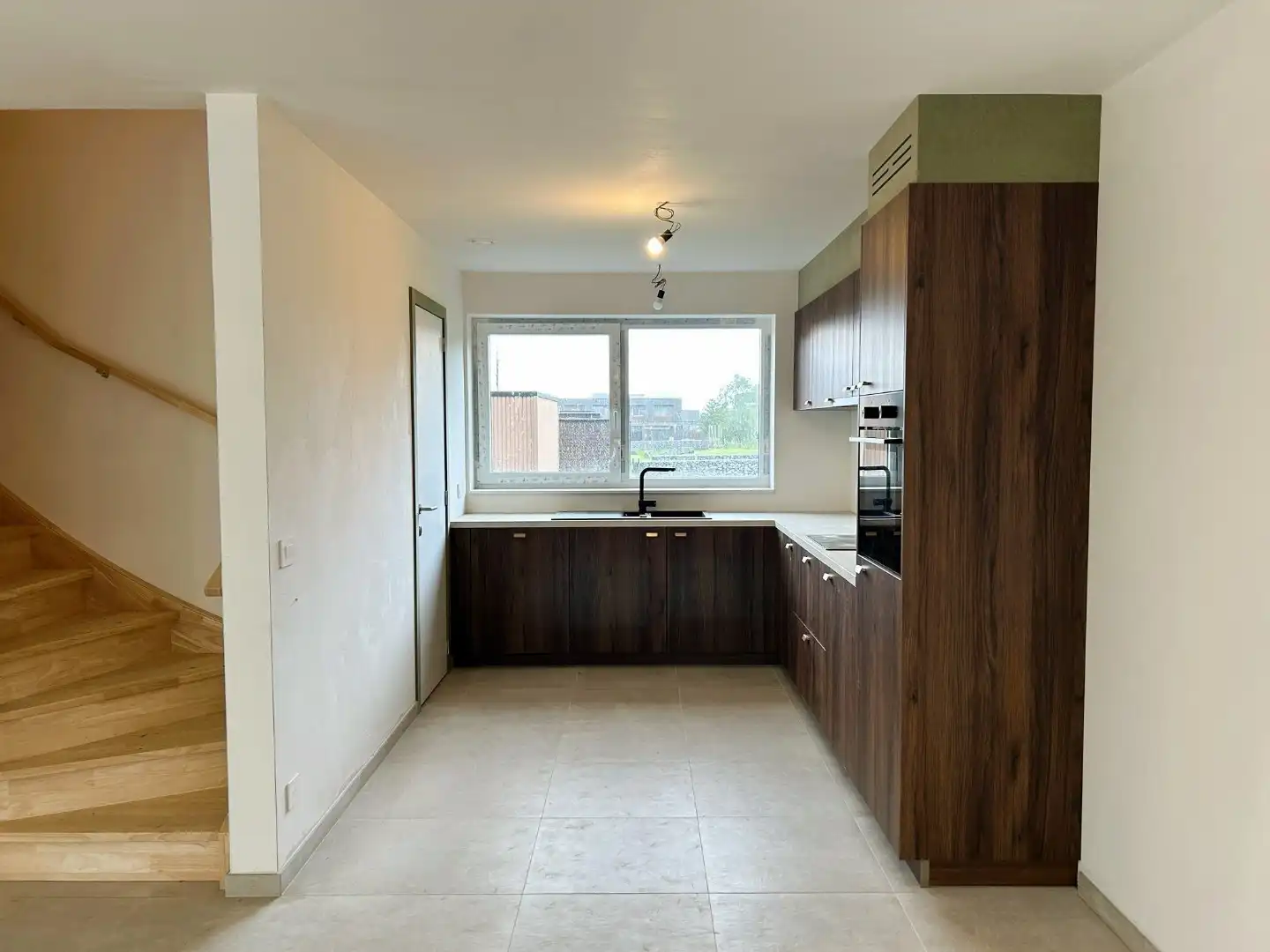 Energiezuinige nieuwbouwwoning te huur te IEPER foto 7