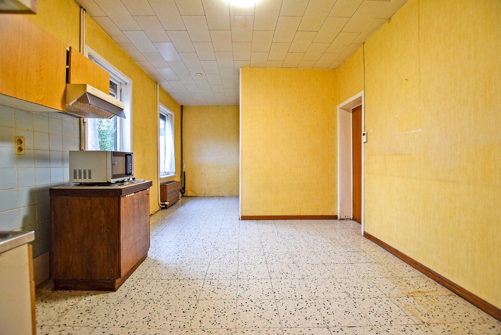 Gezellige woning te koop in Hoogstade met zongerichte tuin en zijtoegang. foto 8
