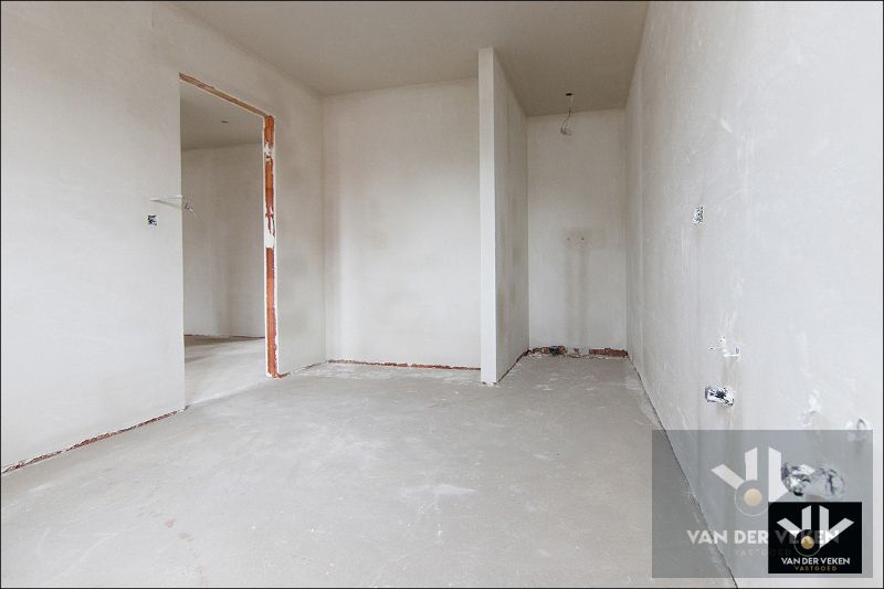 Volledig afgewerkte ruime, moderne nieuwbouwwoning met 3 ruime slaapkamers en een leefzolder (66 m²!) op een zeer goed bereikbare locatie te Tuilt (Kuringen) foto 20