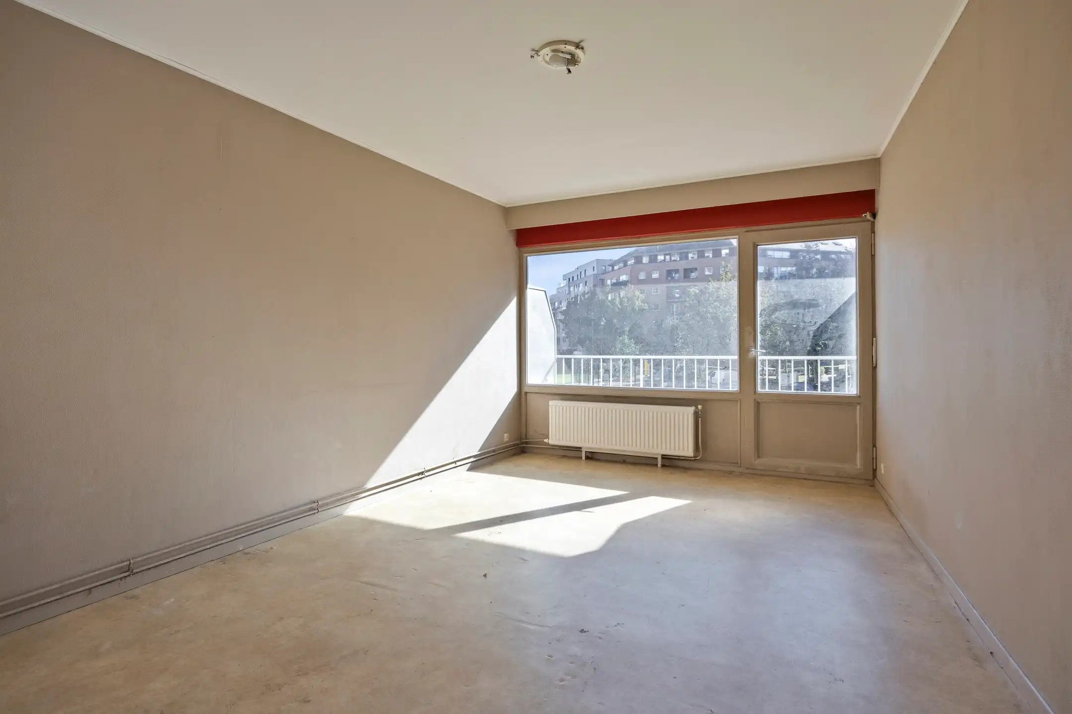 Appartement 1 kamer, twee terrassen, uitstekende locatie! foto 8