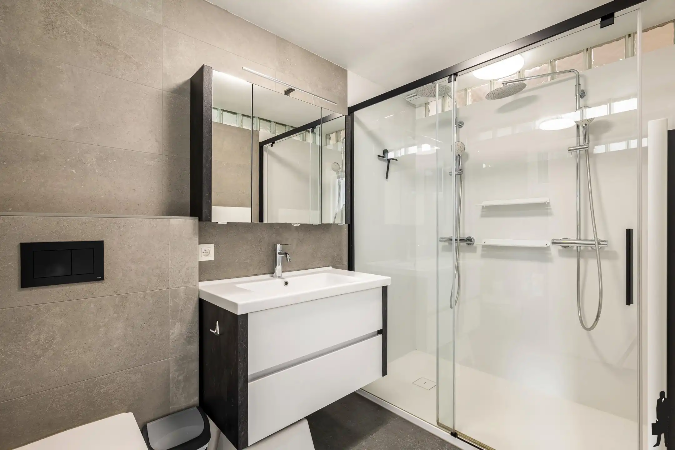 Rustig gelegen stadswoning met garage nabij jachthaven foto 9