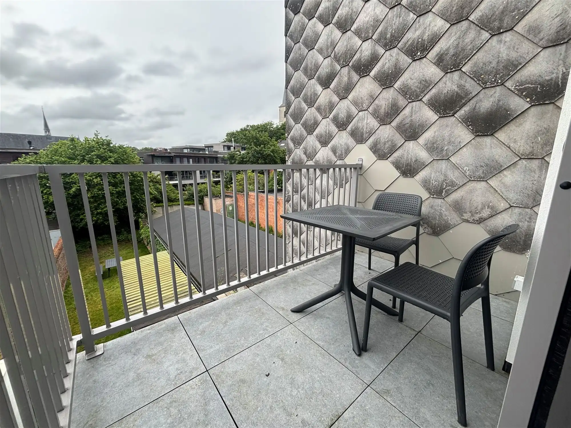 Ruime en lichtrijke studio op toplocatie foto 7