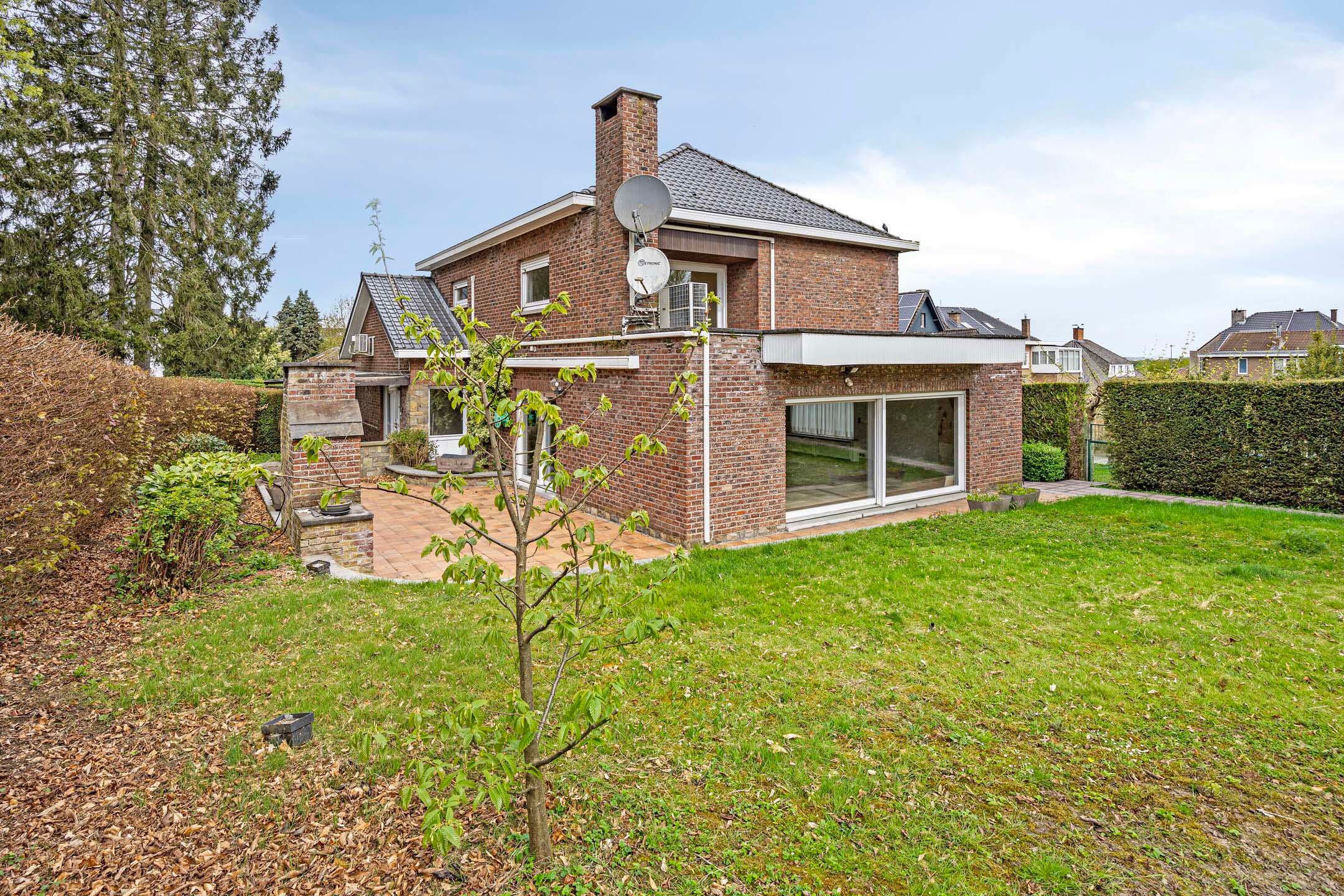 Uizonderlijk pand op een nog uitzonderlijke locatie!  foto {{pictureIndex}}