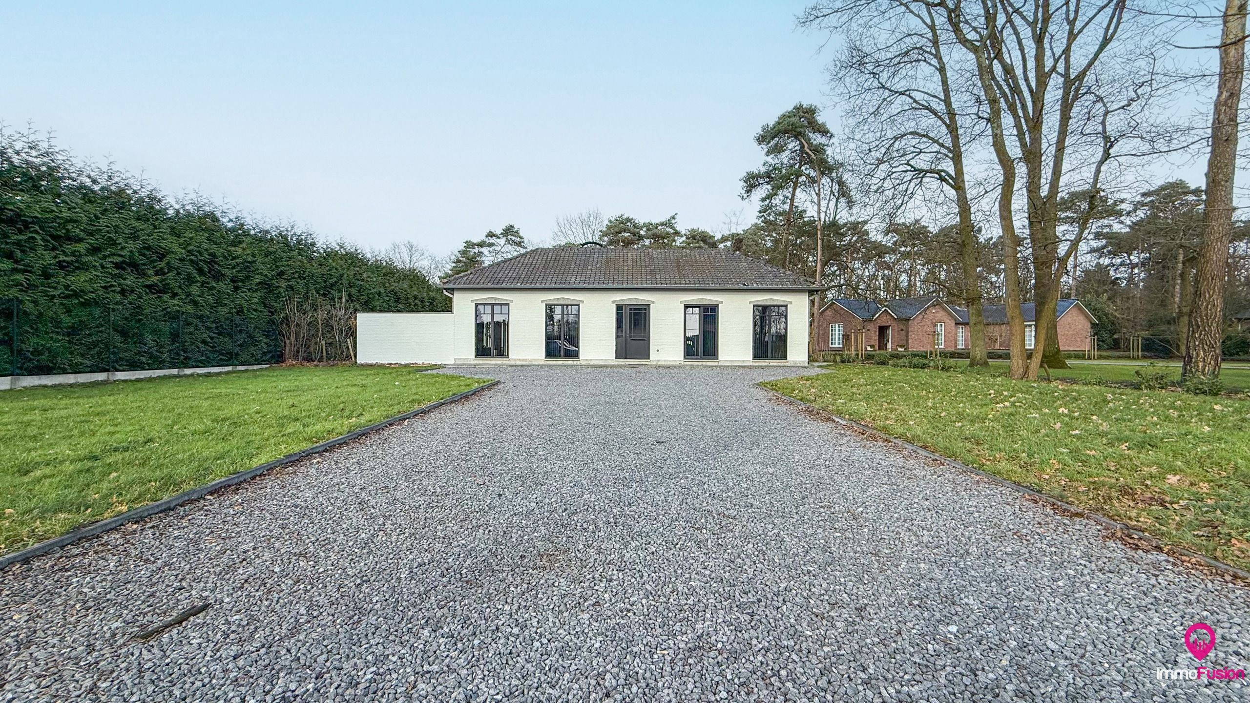 Goed gelegen landelijke villa met 12are grond op toplocatie! foto 36