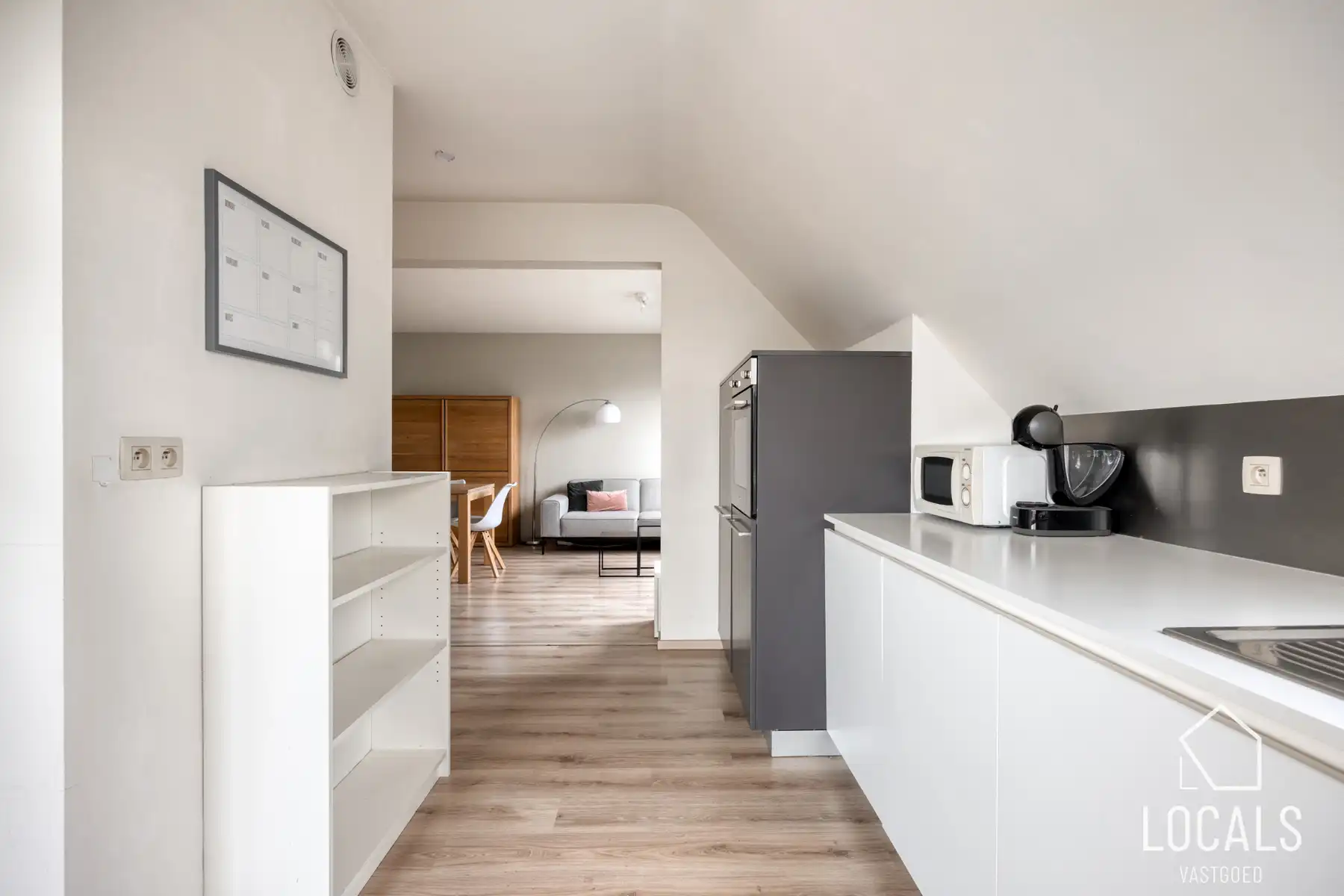 Bemeubeld 2-slaapkamer penthouse + staanplaats op -1, Ninove foto 10