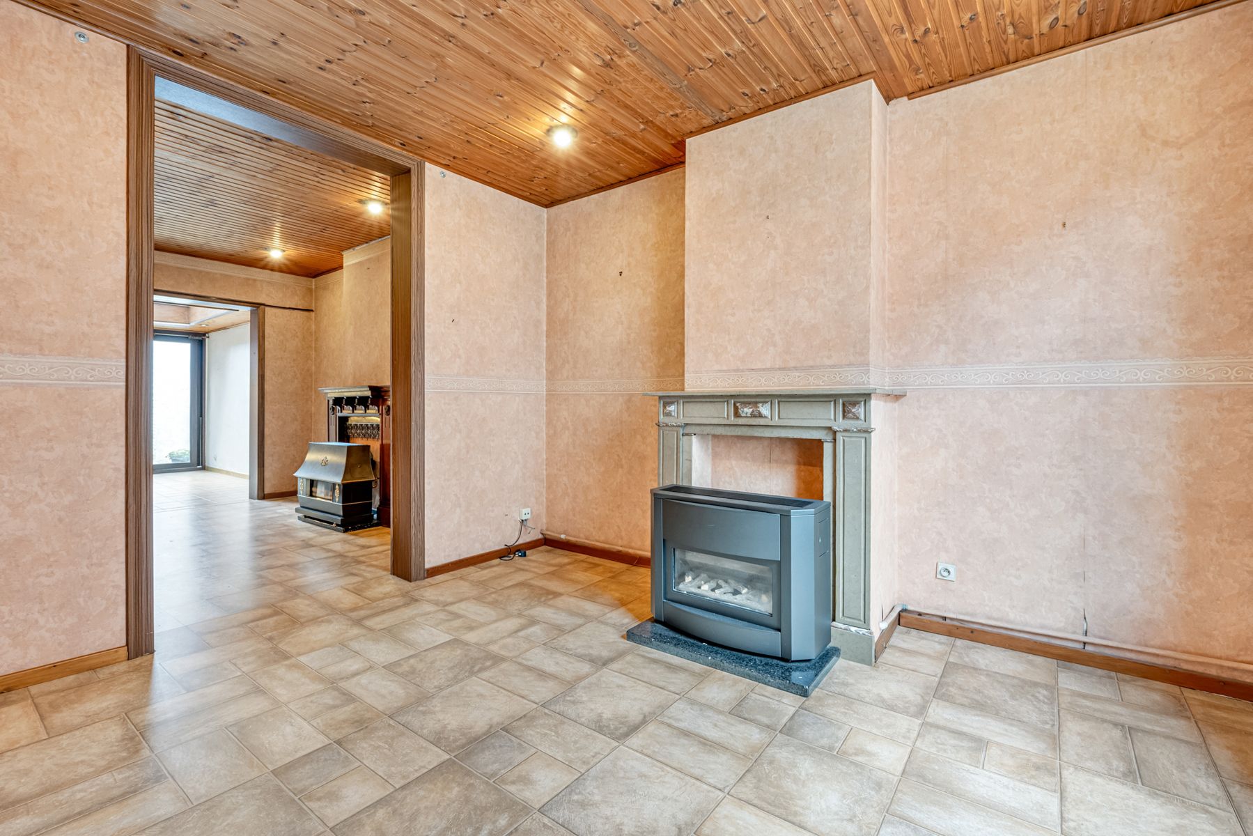 Authentieke burgerswoning met 4 slaapkamers en tuin! foto 7