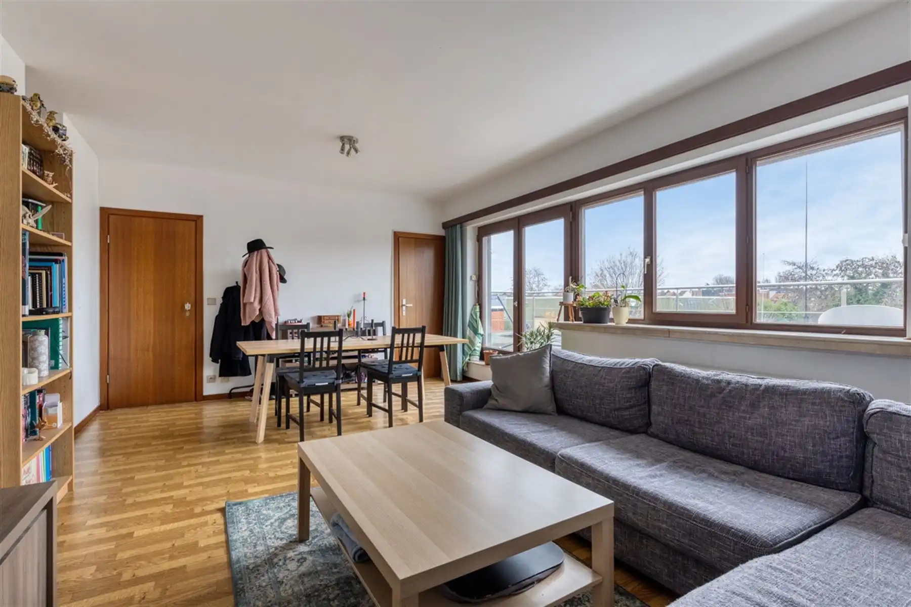 Appartement met 2 slaapkamers, terras en garage foto 5