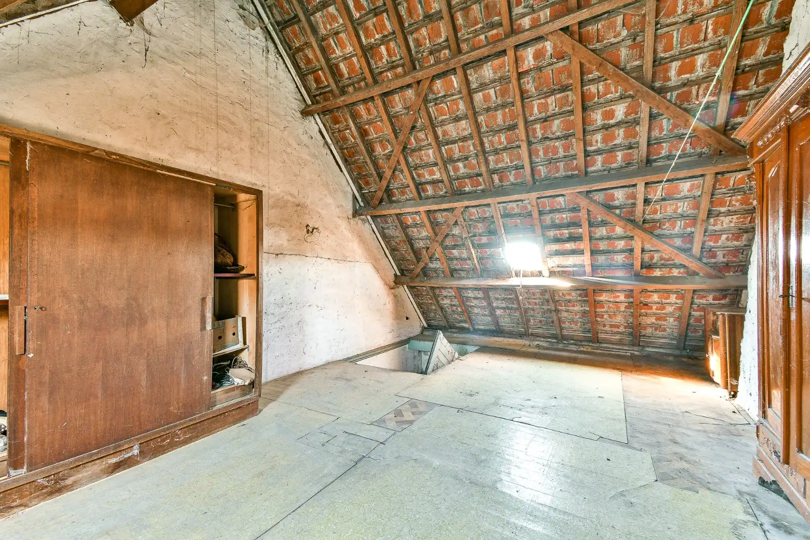 Te renoveren woning op rustige en centrale ligging foto 10
