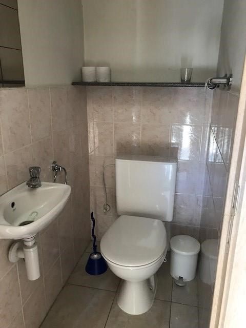 Zeer rustige gelegen rijwoning met tuin foto 9