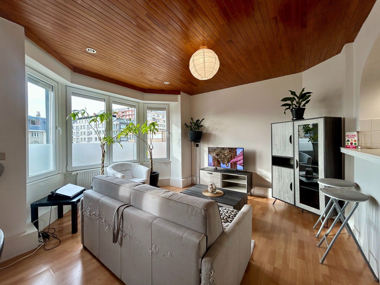 Instapklaar 1-slaapkamer appartement vlakbij de zeedijk van Westende! foto 3