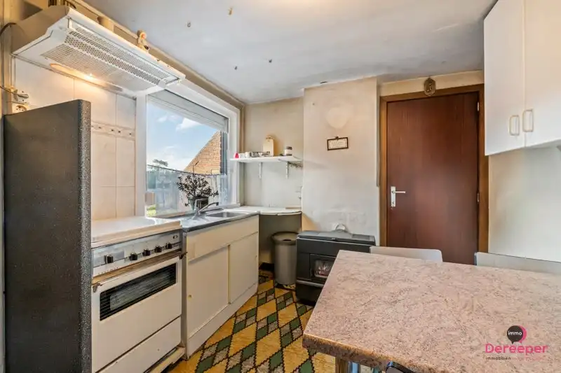 Alleenstaande woning met bijgebouwen en prachtig landelijk uitzicht foto 9