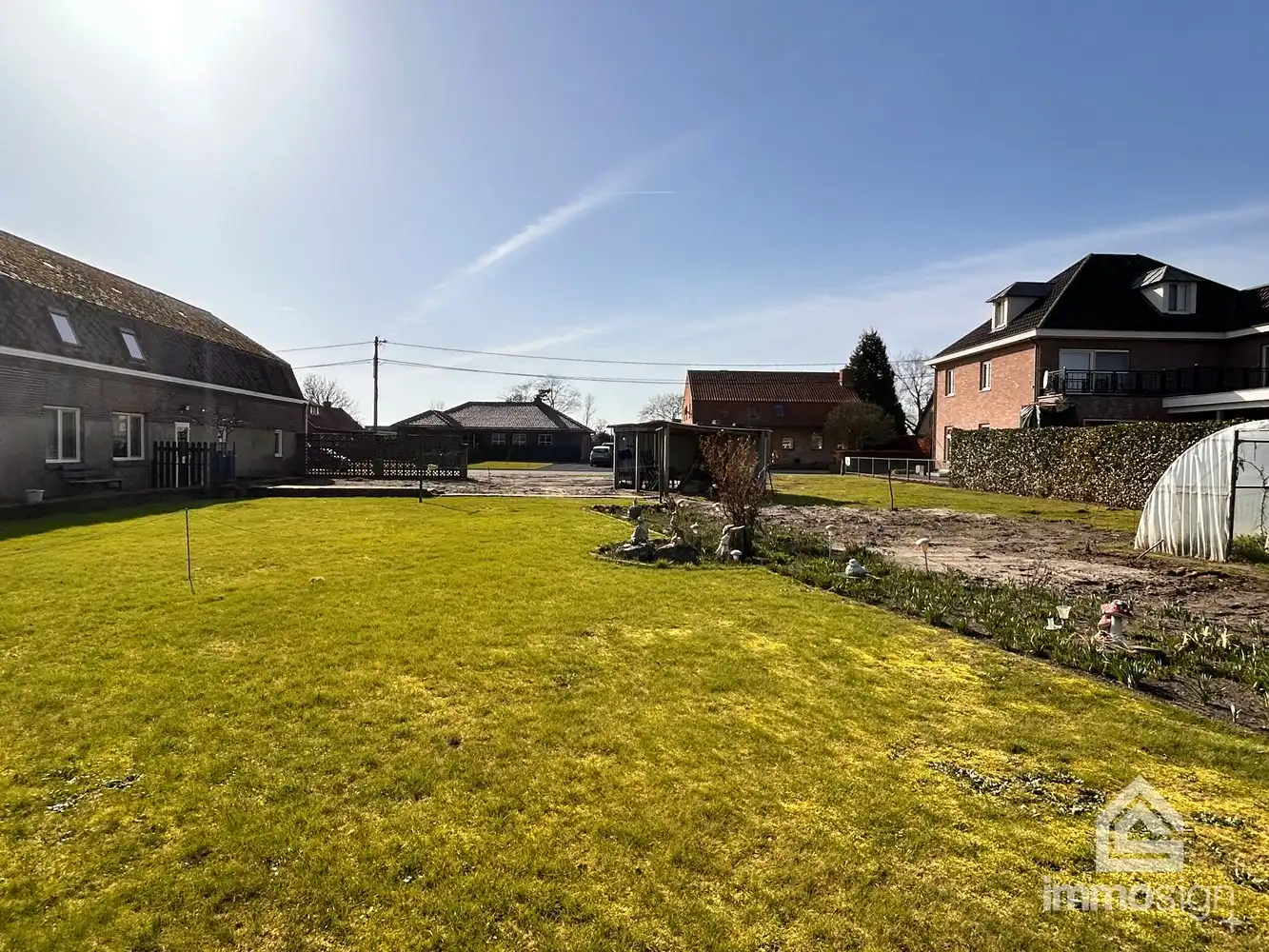 Ruim bouwperceel van 7a20ca geschikt voor open bebouwing! foto 6