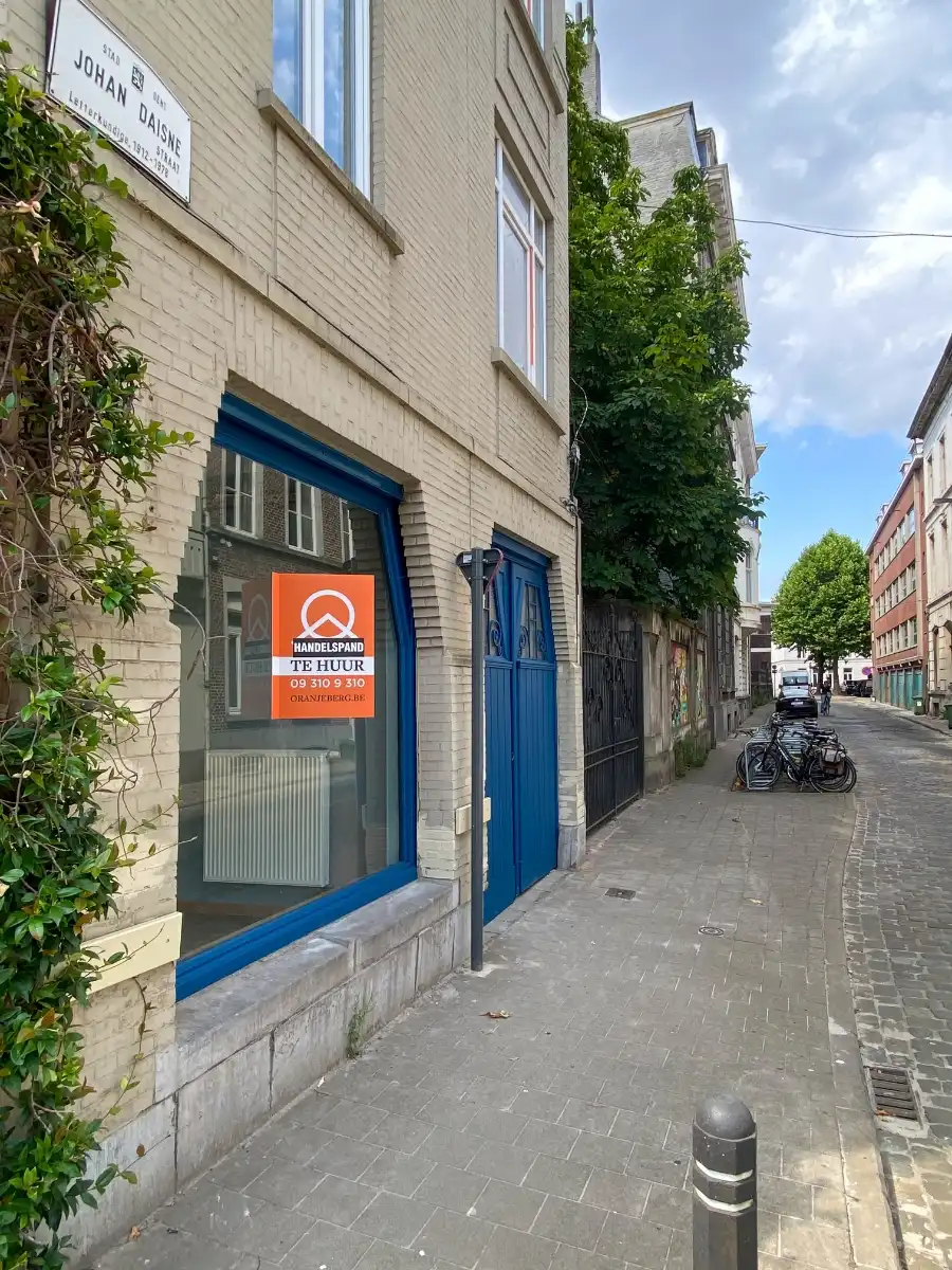 Commercieel hoekpand met horecavergunning op toplocatie foto 21