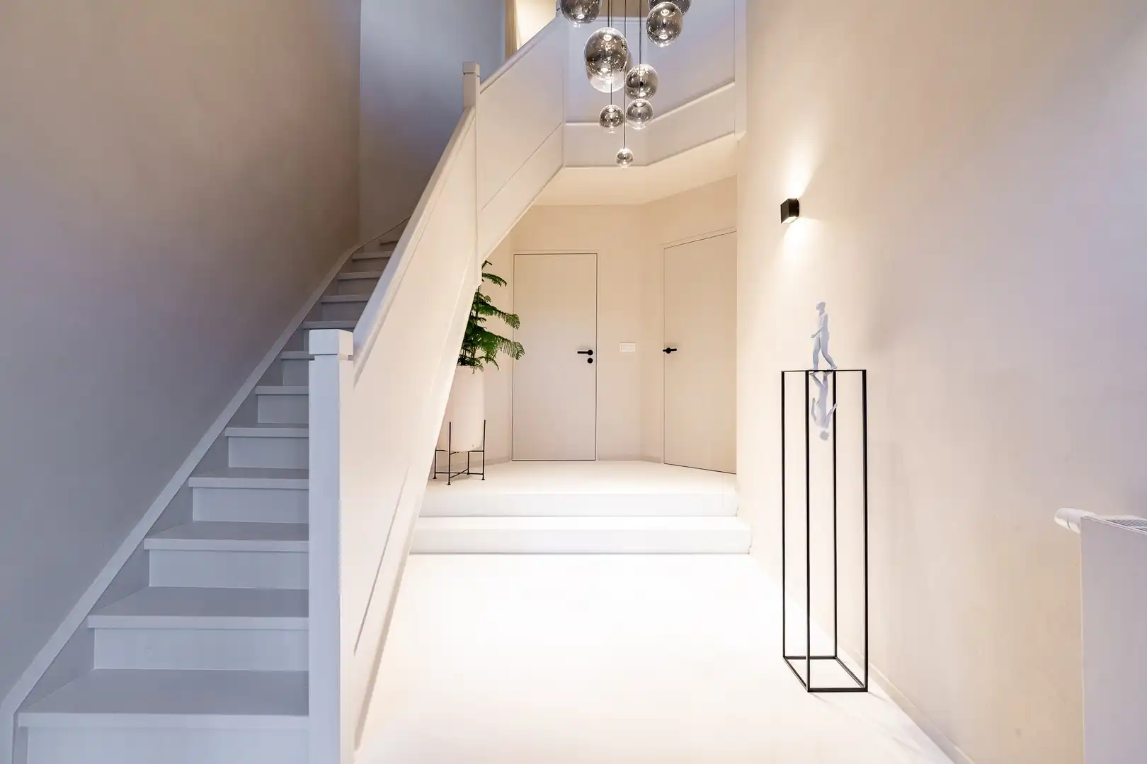 Alleenstaande villa met 4 slaapkamers in een residentiële omgeving. foto 23