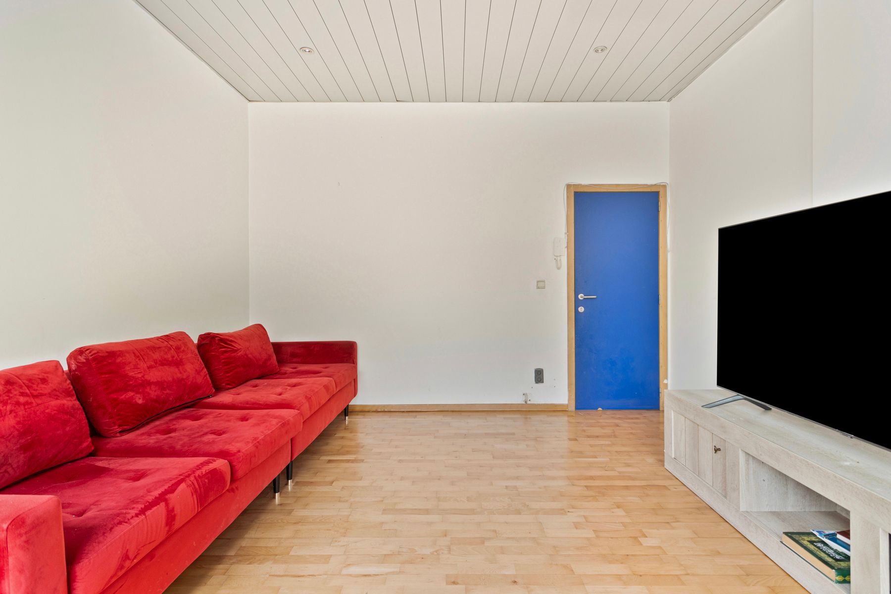 Gelijkvloerse praktijk + leefruimte en koer te centrum Halle foto 14