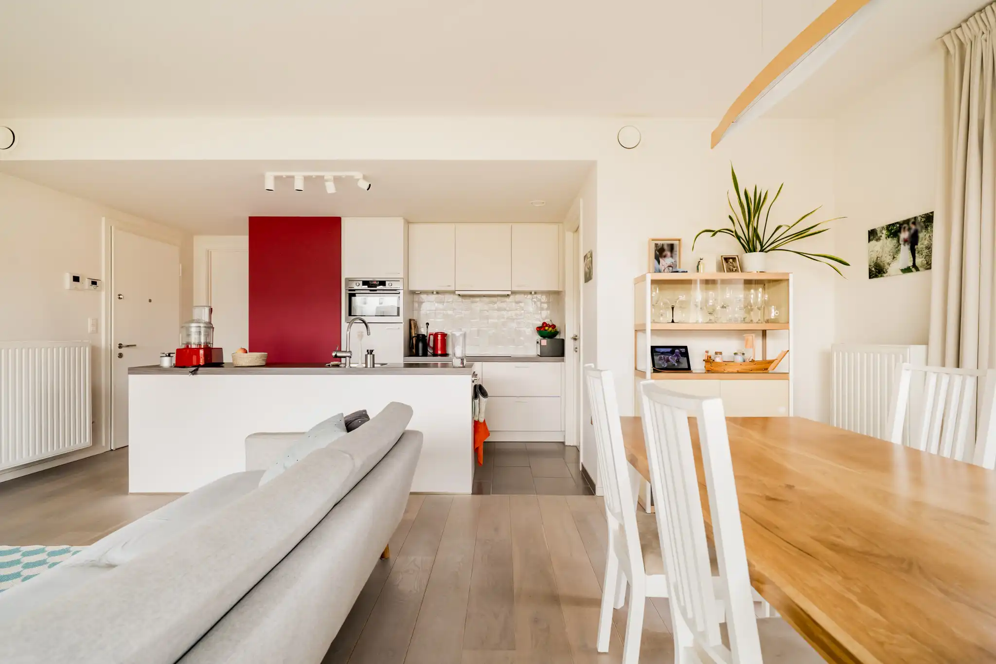 Stijlvol gelijkvloers appartement met 3 slaapkamers en ruim terras in groene, autoluwe woonomgeving foto 10