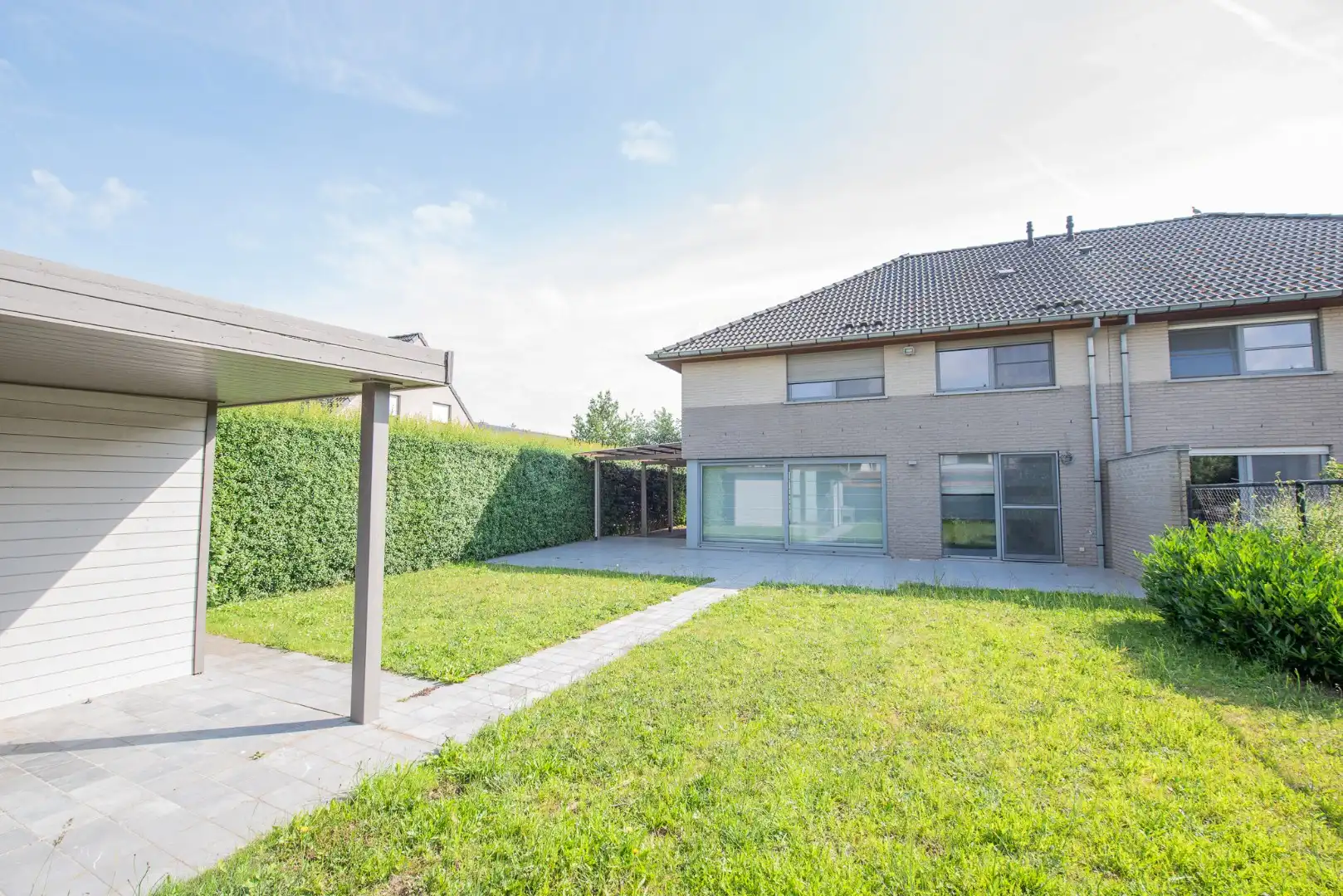Rustig gelegen, ruime woning met 3 slaapkamers te Oeselgem! foto 4