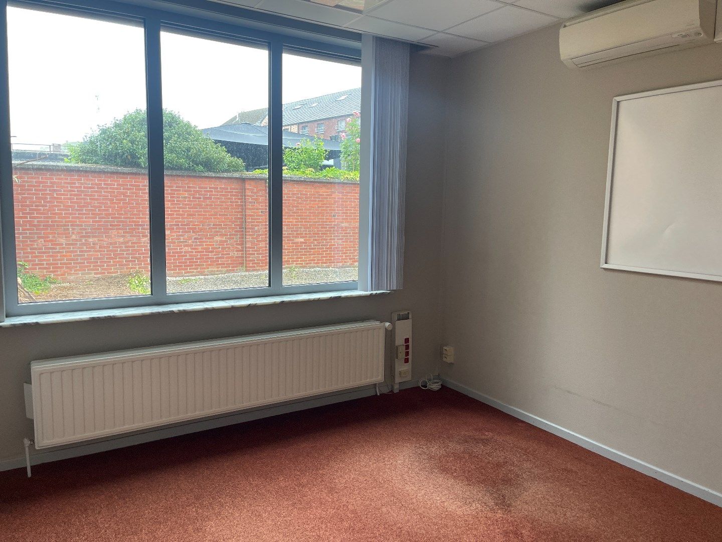 Kantoorgebouw 482m² op 3a85ca met tuin en garage op commerciële topligging foto 11