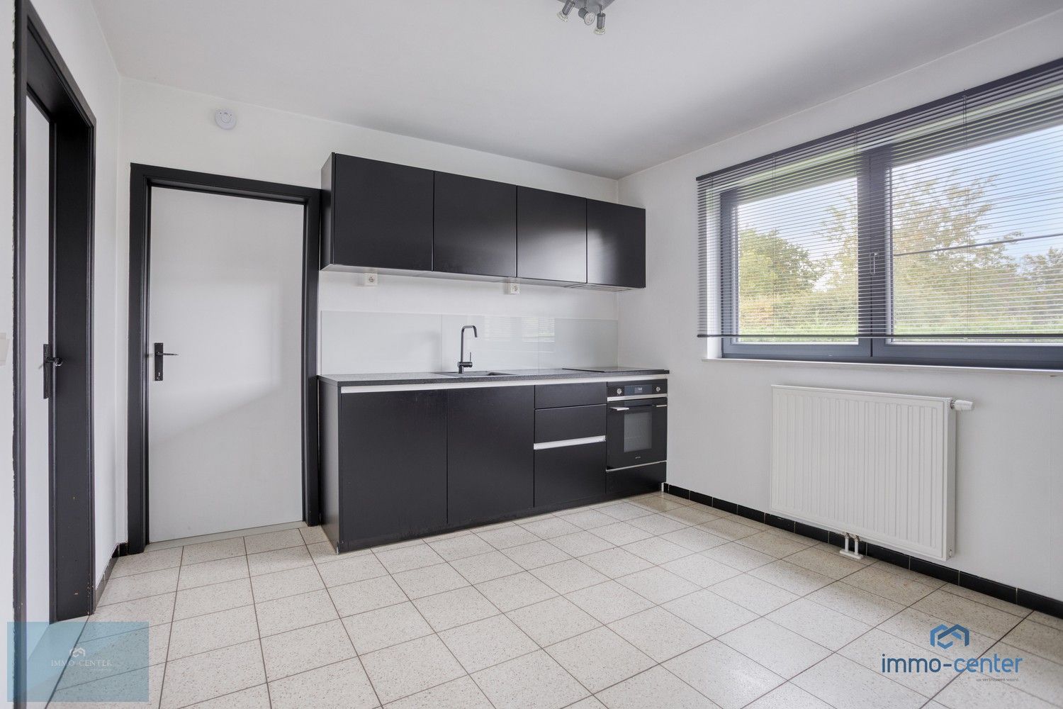 Te huur: gelijkvloers appartement met privé-tuin en garage – Sint-Aldegondisstraat 46, As foto 4
