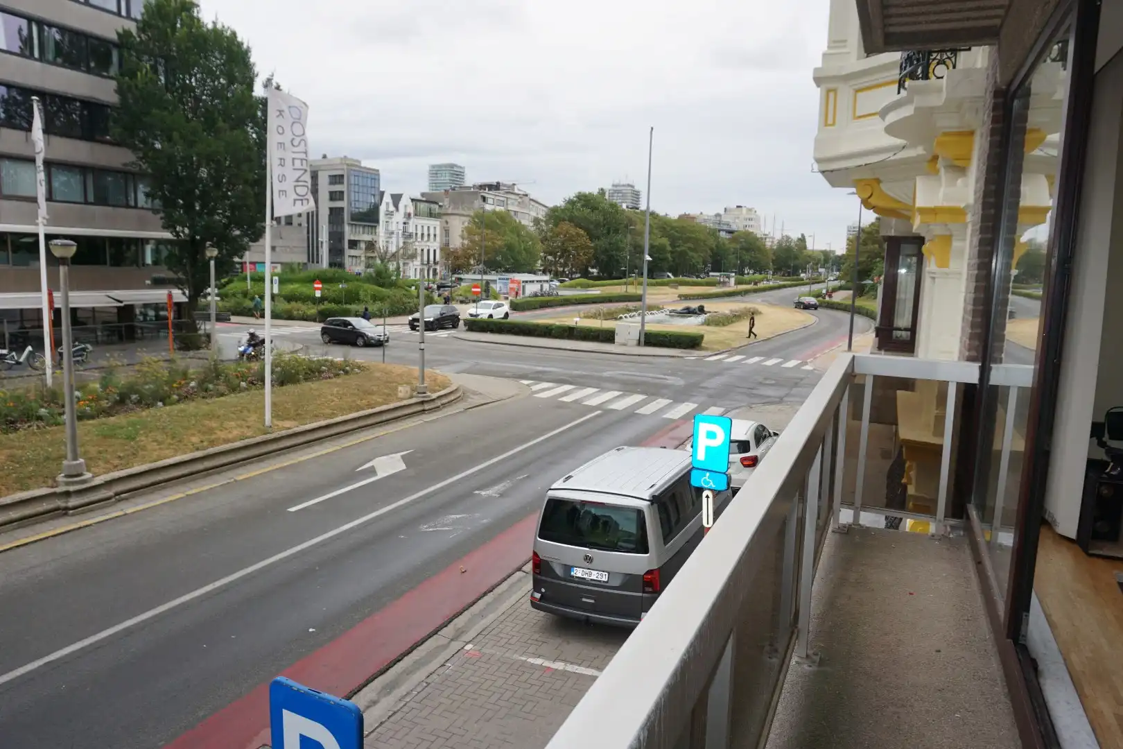 RUIM APPARTEMENT MET ZONNIGE TERRASSEN OP TOPLIGGING foto 7