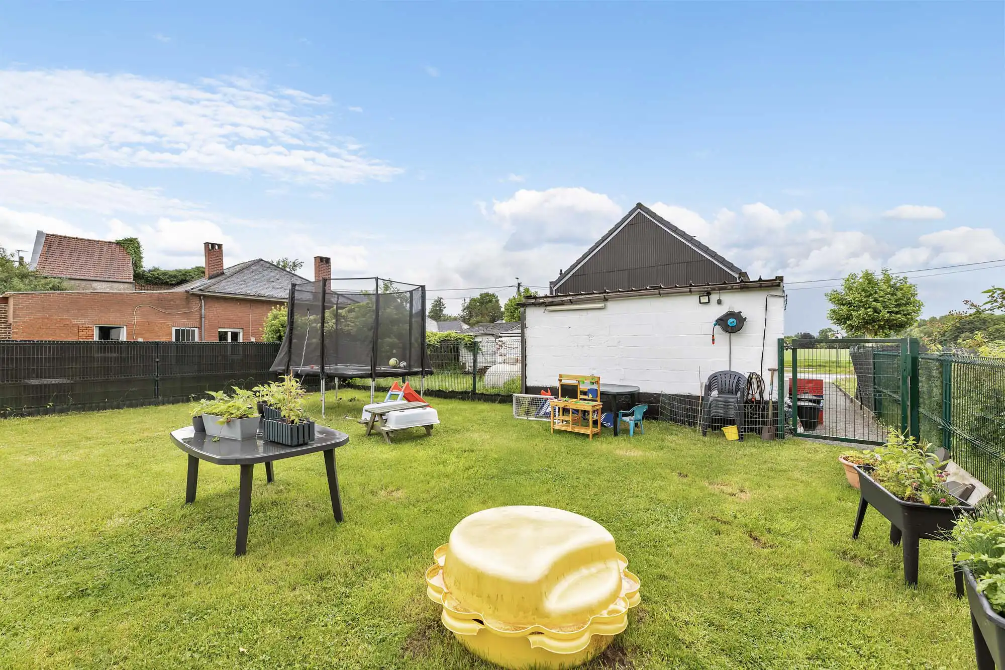 Instapklare woning met tuin te Wambeek foto 16
