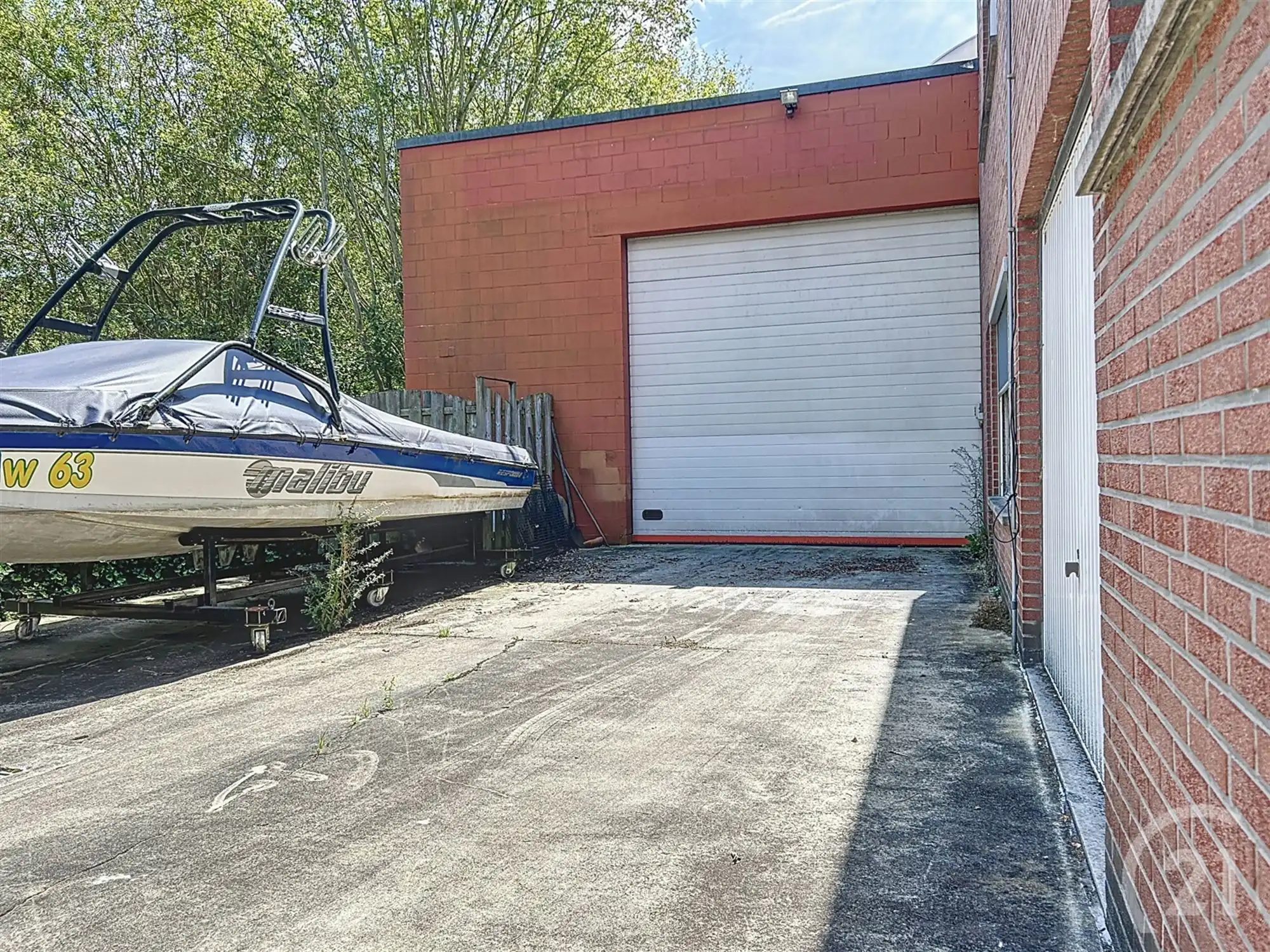 Huis met magazijn en kantoorruimte te koop! foto 4