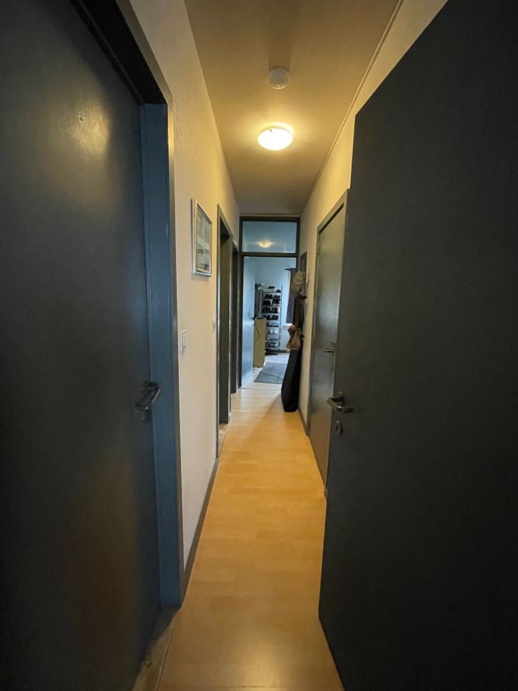 Ongemeubeld appartement met twee slaapkamers en ruime garagebox te Uitkerke. Het appartement ligt in een gebouw zonder lift. foto 8