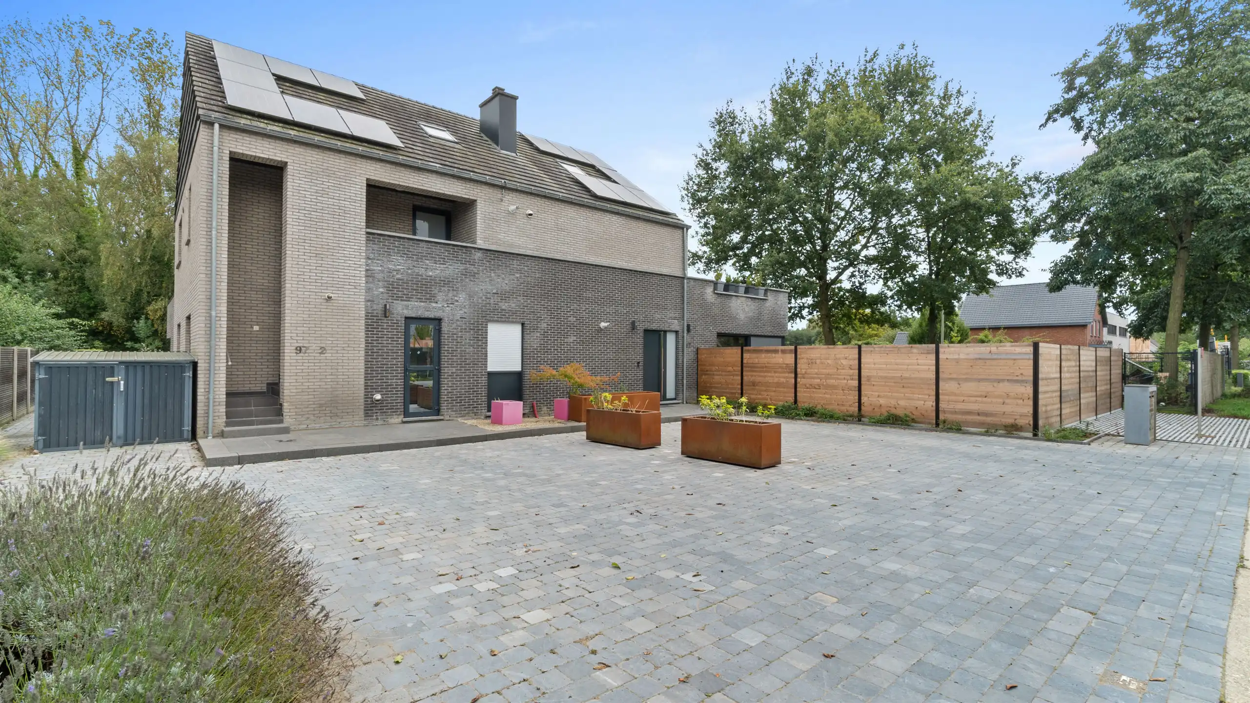 Vernieuwd appartement met 4 slaapkamers in Beringen foto 27