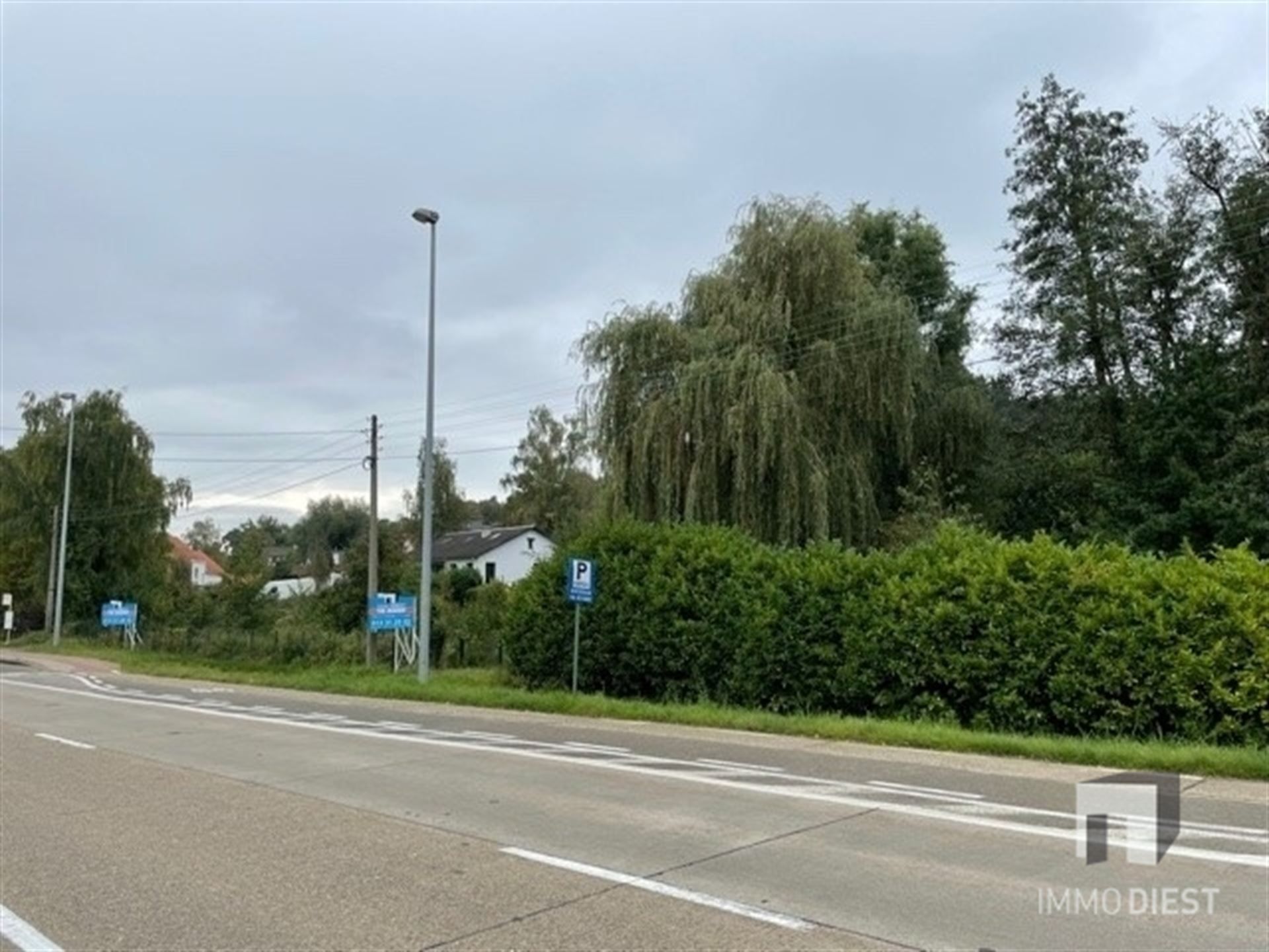 Projectgrond voor 3 villa's aan het water foto 14