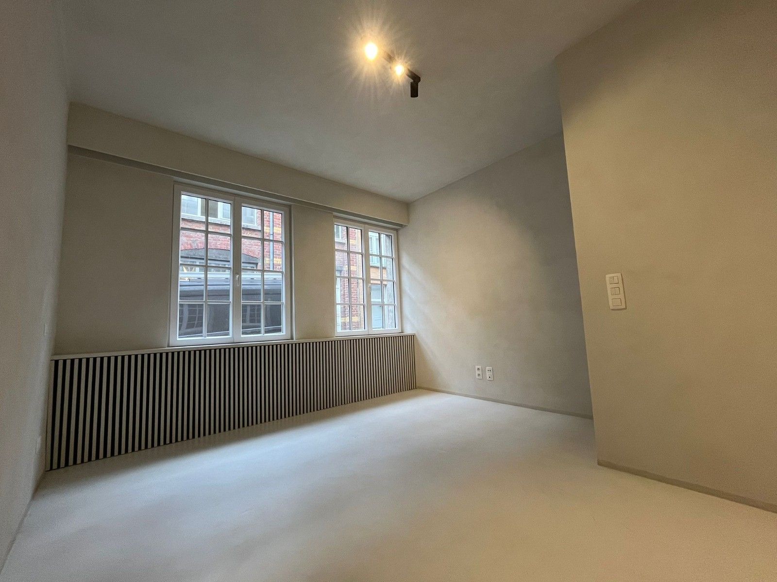 INSTAPKLAAR APPARTEMENT TE KOOP - CENTRUM KORTRIJK foto 30