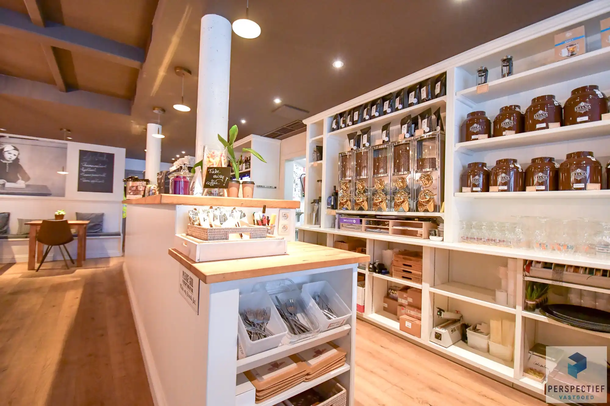 Recente handelsruimte ingericht als koffie/ontbijtzaak in het centrum van Oedelem foto 4