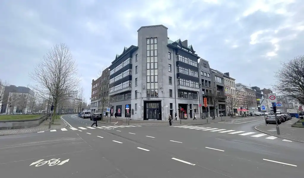 Instapklaar kantoor te huur vlakbij Eilandje in Antwerpen foto 18