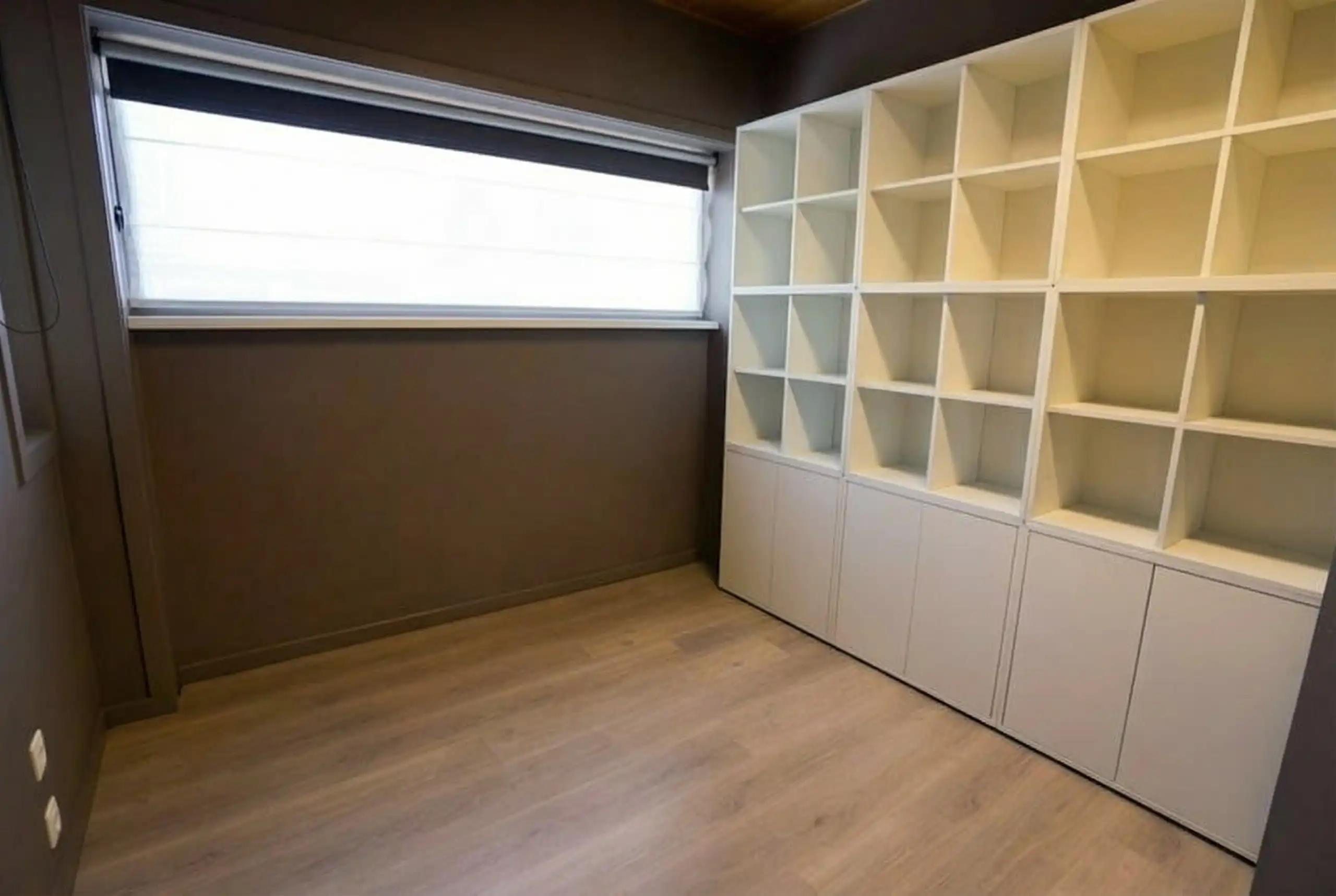 Prettig gelegen halfopen woning met garage en tuin foto 13