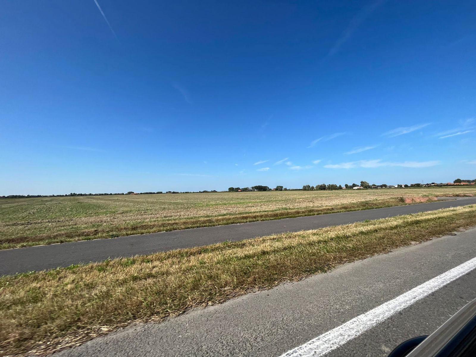 Charmante woning met uitzicht over polderlandschap foto 10