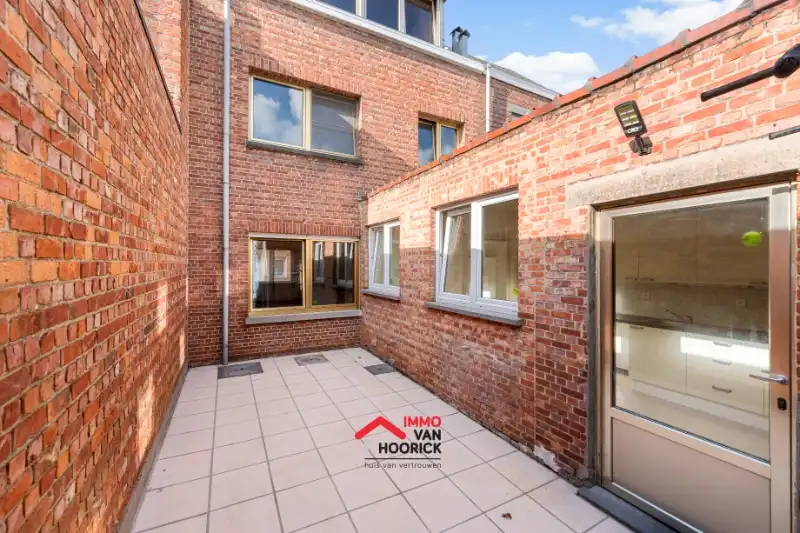 Ruime woning 3 slaapkamers - tuin op 360m² foto 18