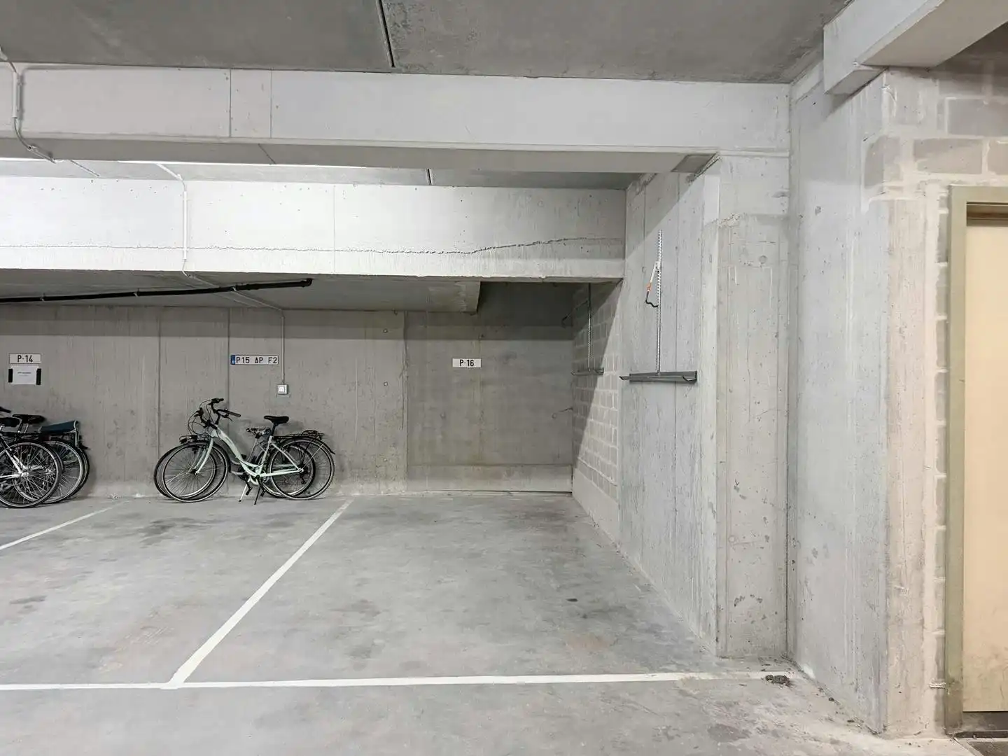 Staanplaats te koop in centrum Westende-Bad! foto 6