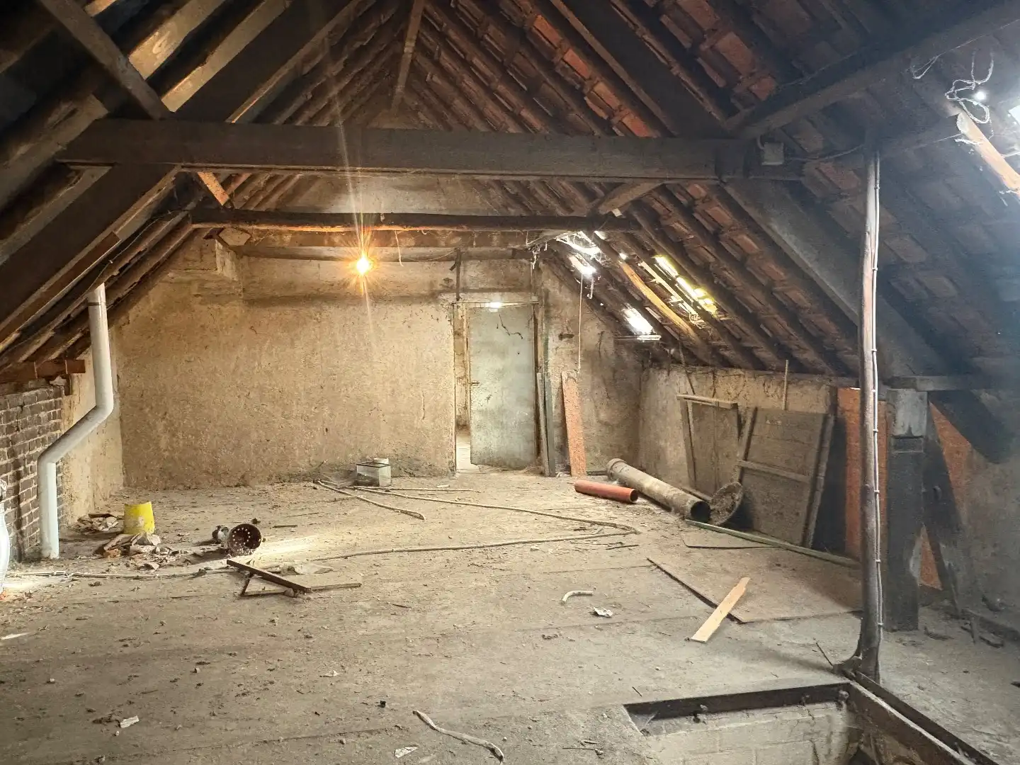 Halfopen woning te koop met 3 slaapkamers en veel ruimte in Heule foto 12