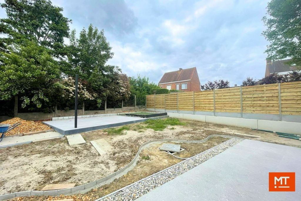 Kwalitatieve nieuwbouwwoning te huur op een rustige locatie in het centrum van Passendale foto 20