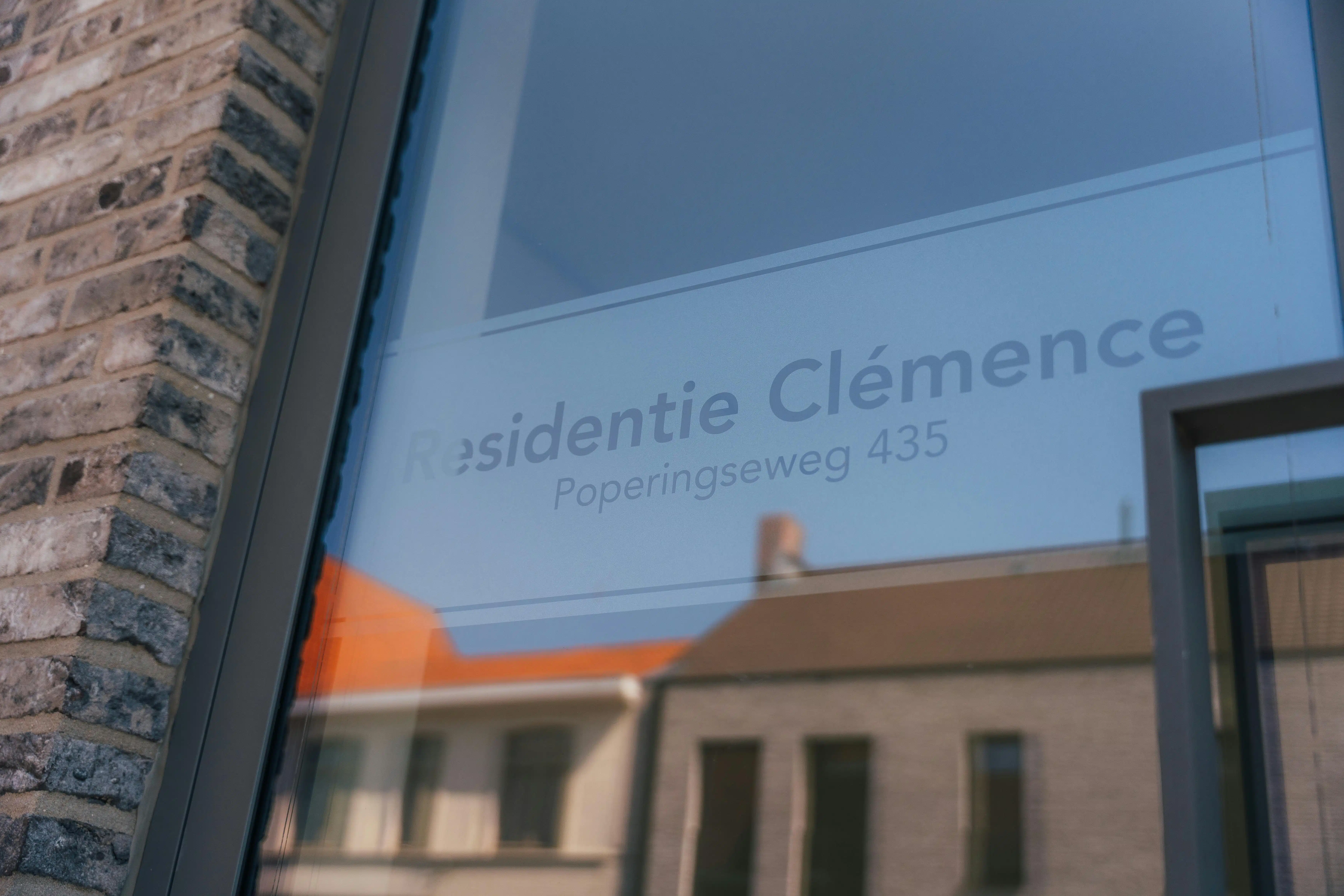 Recent appartement te koop met twee kamers in Vlamertinge foto 3