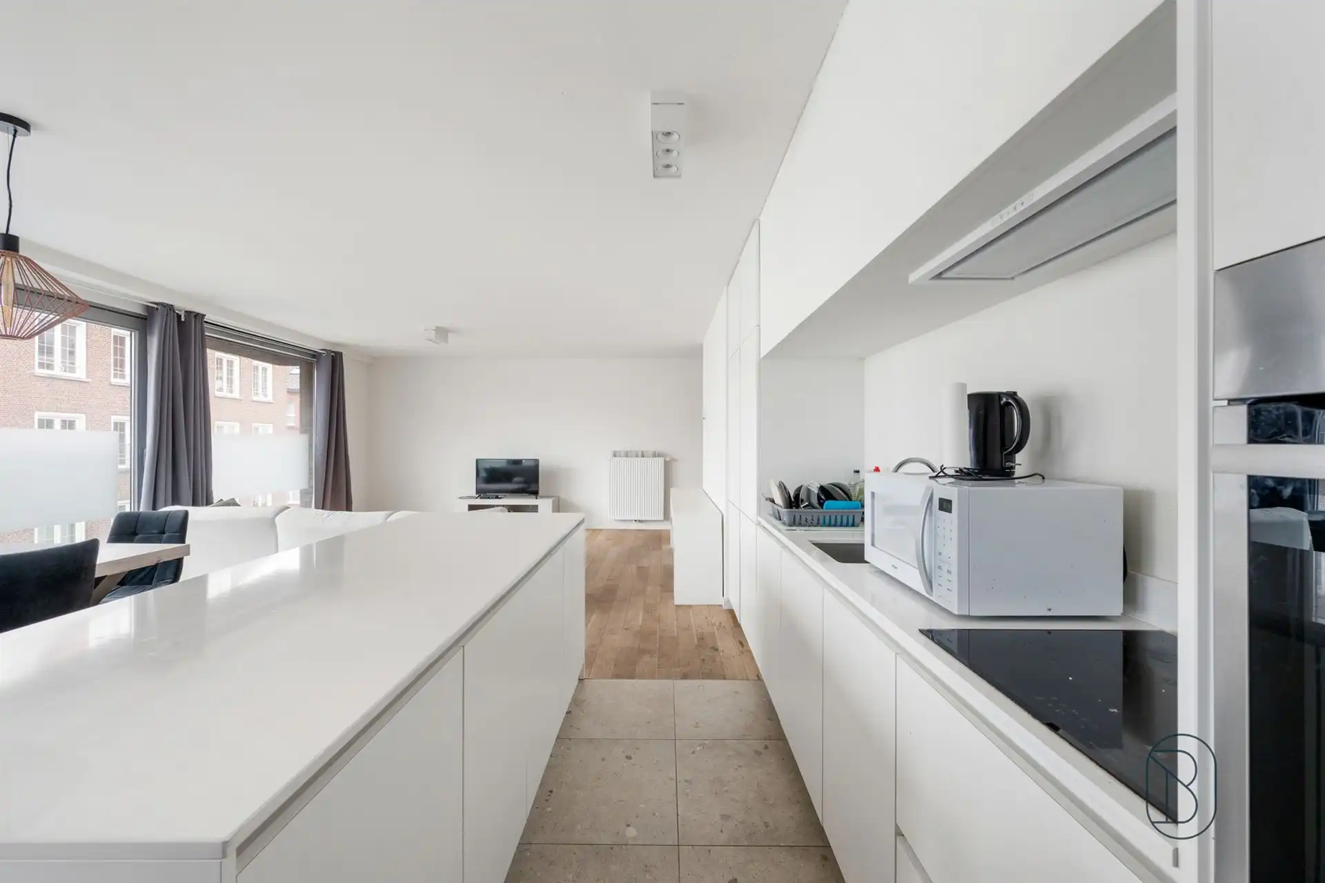 Kwalitatief 2-slaapkamerappartement met terras in Kortrijk foto 9