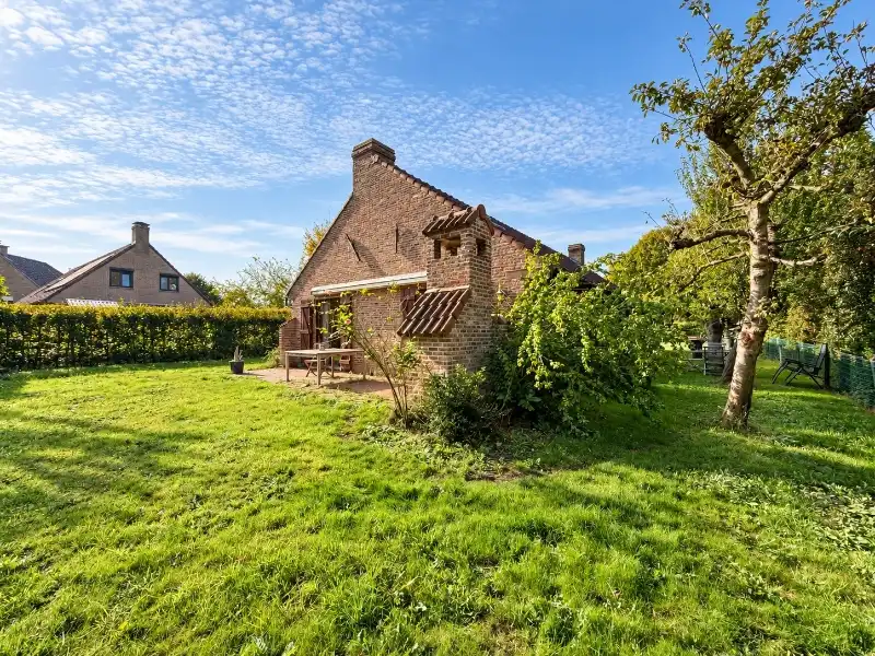 Rustig gelegen open bebouwing met 4 slaapkamers en zonnige tuin foto 23