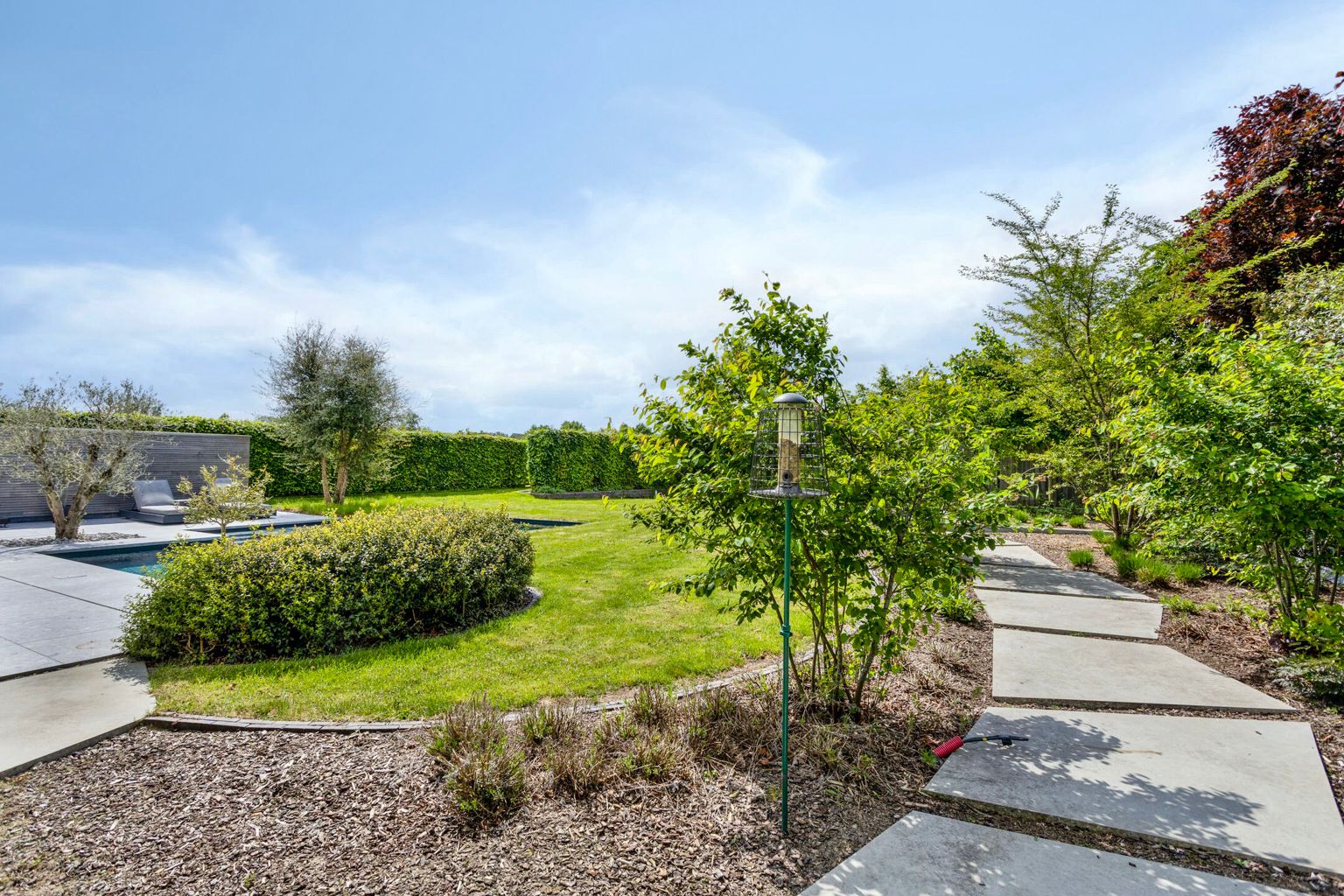 Mooie stijlvolle woning met tuin en achterliggend weiland foto 27