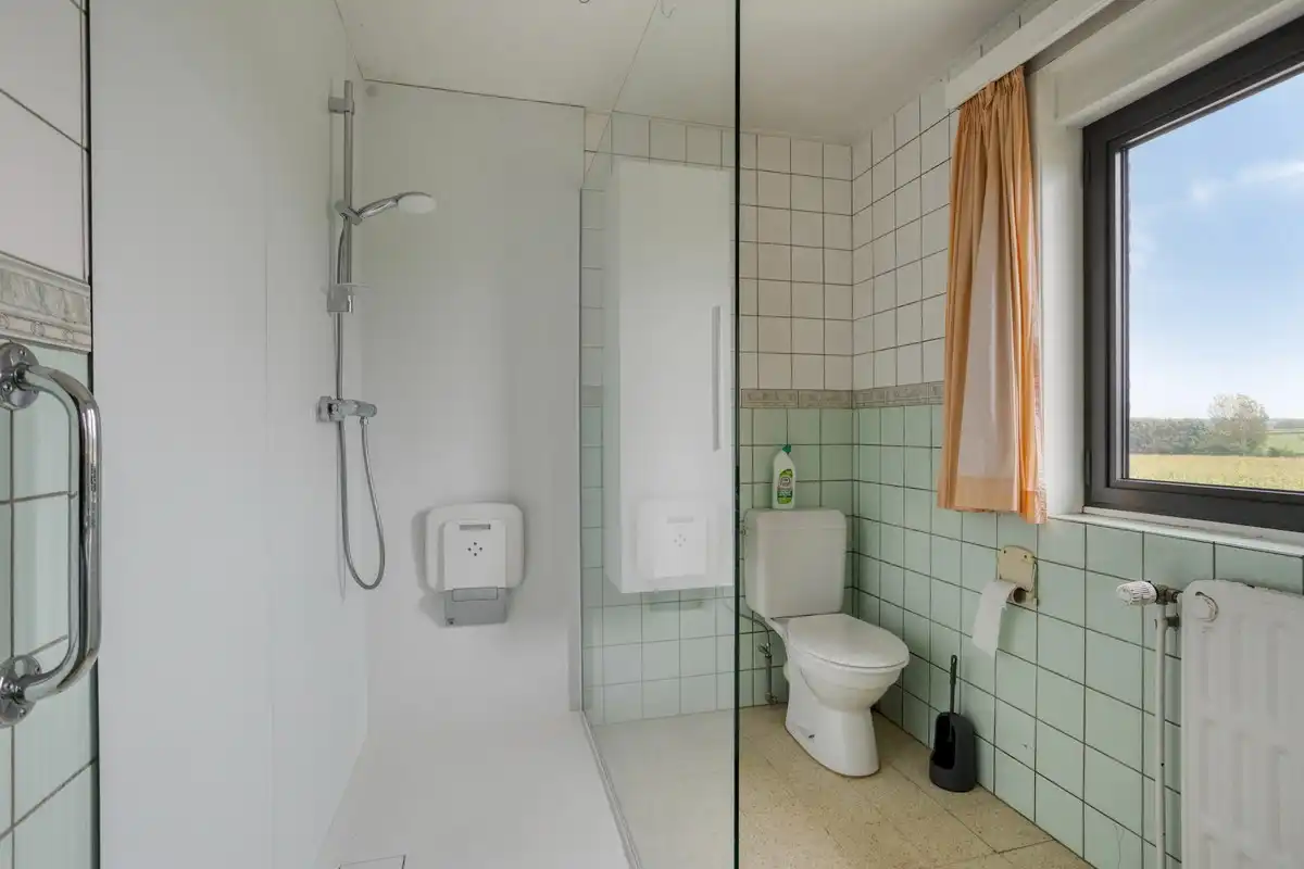 Ruime woning met boomgaard nabij centrum Lennik foto 10