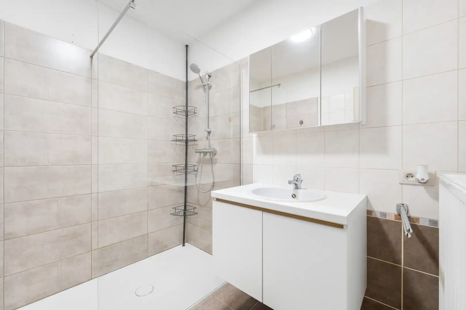 Appartement op de bovenste verdieping met 2 slaapkamers en garagebox foto 10