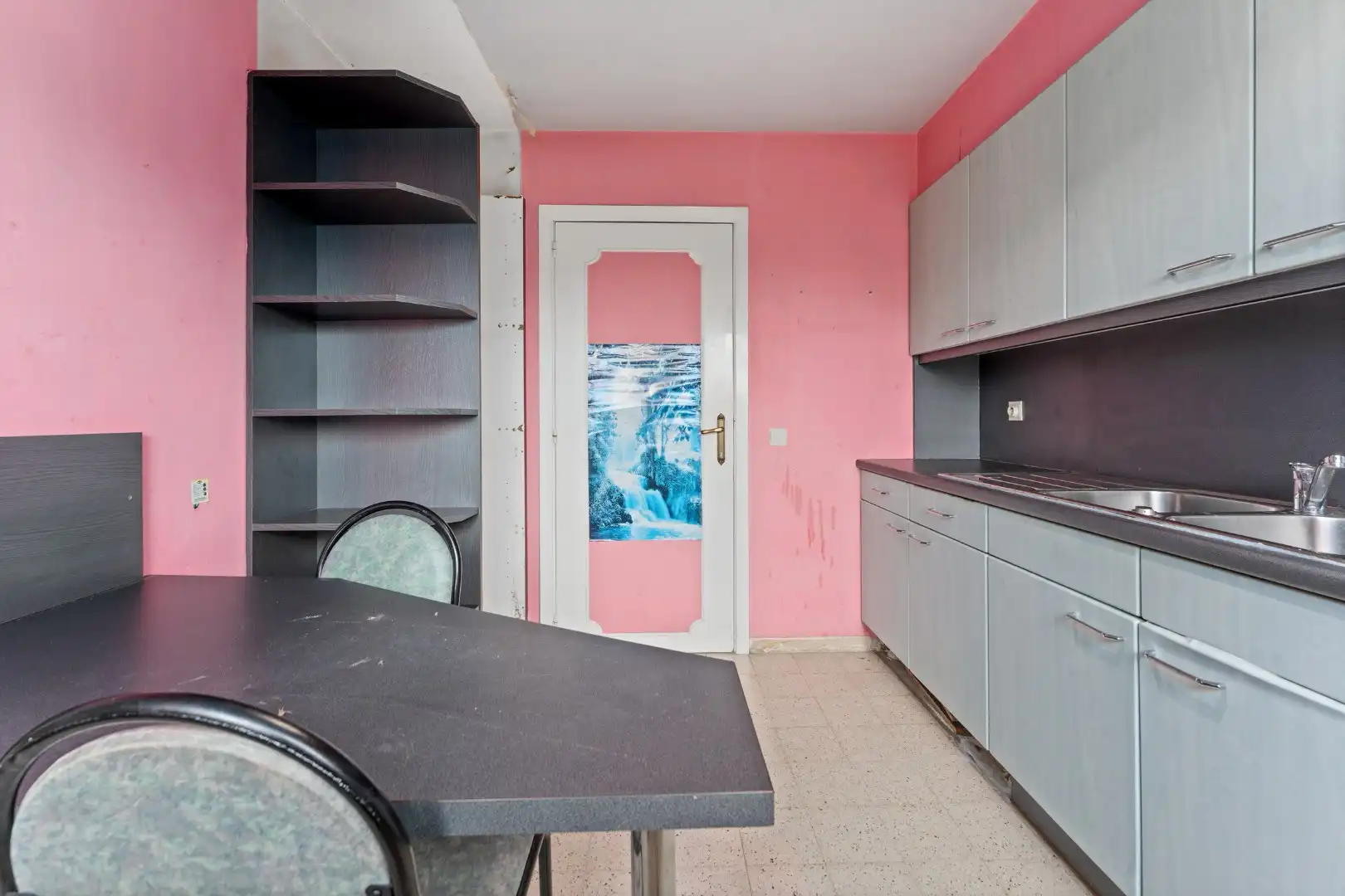 Te renoveren woning nabij zee en strand foto 13