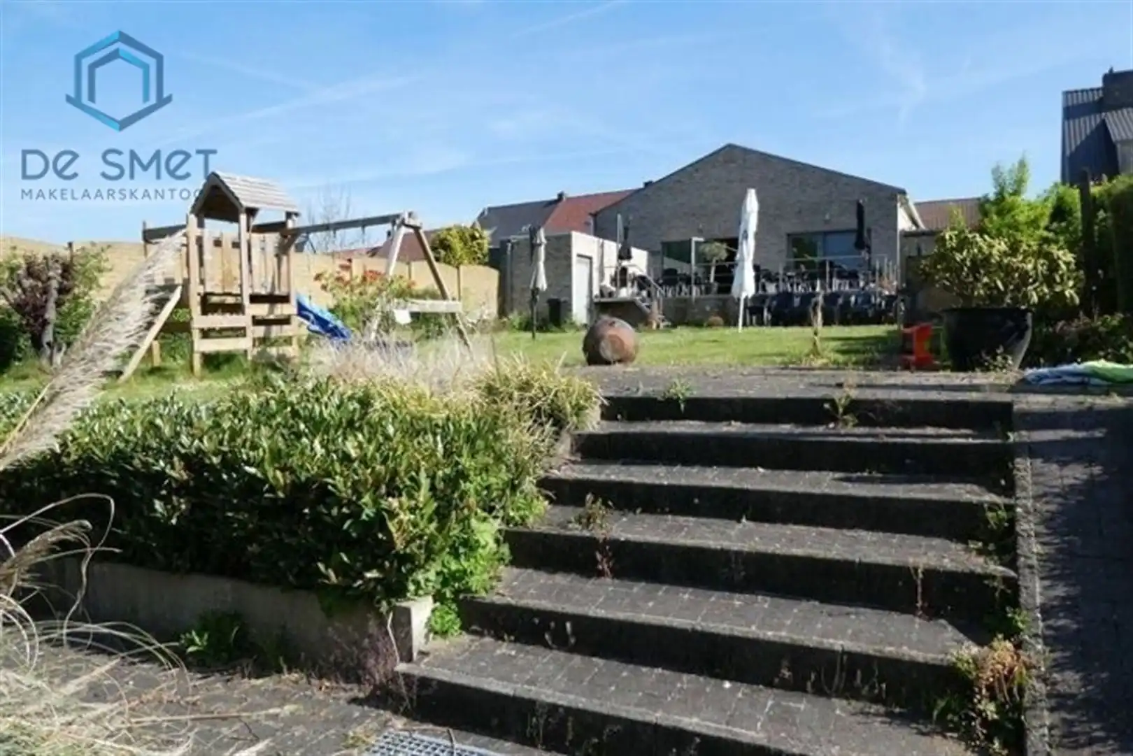 Veelzijdige Woning om te Vormen naar woning, Zonnig Terras en Grote Tuin in het Charmante Voorde foto 10