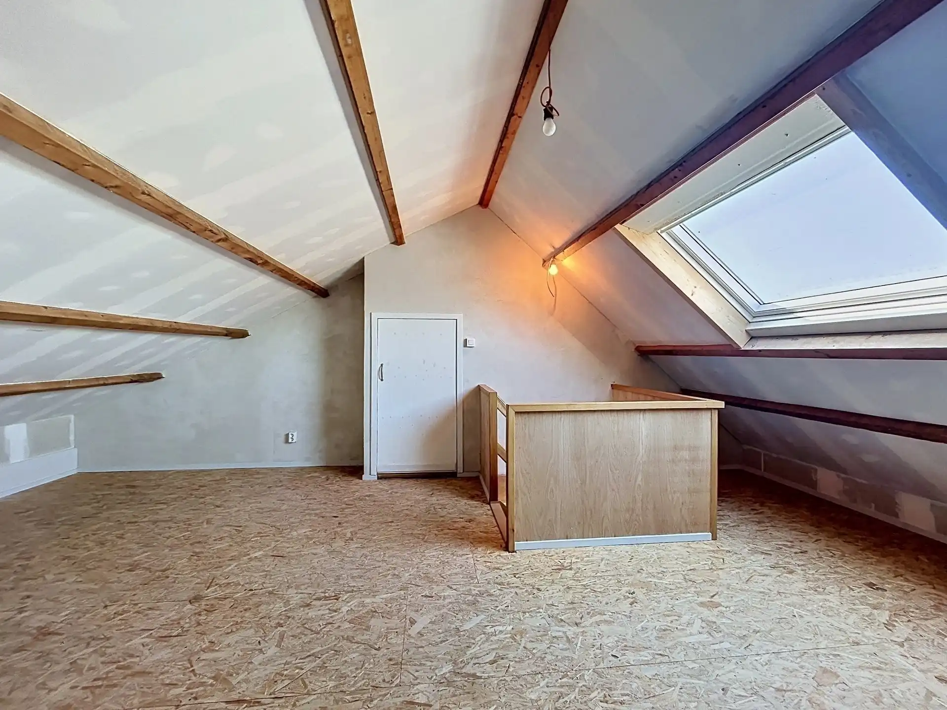 instapklare gezinswoning met 3 slaapkamers en garage op toplocatie foto 13