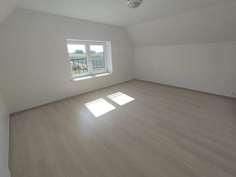Landelijke woning met weide foto 13
