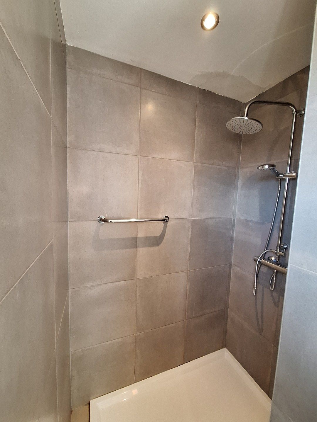 Recent appartement met 1 slaapkamer en private berging foto 8
